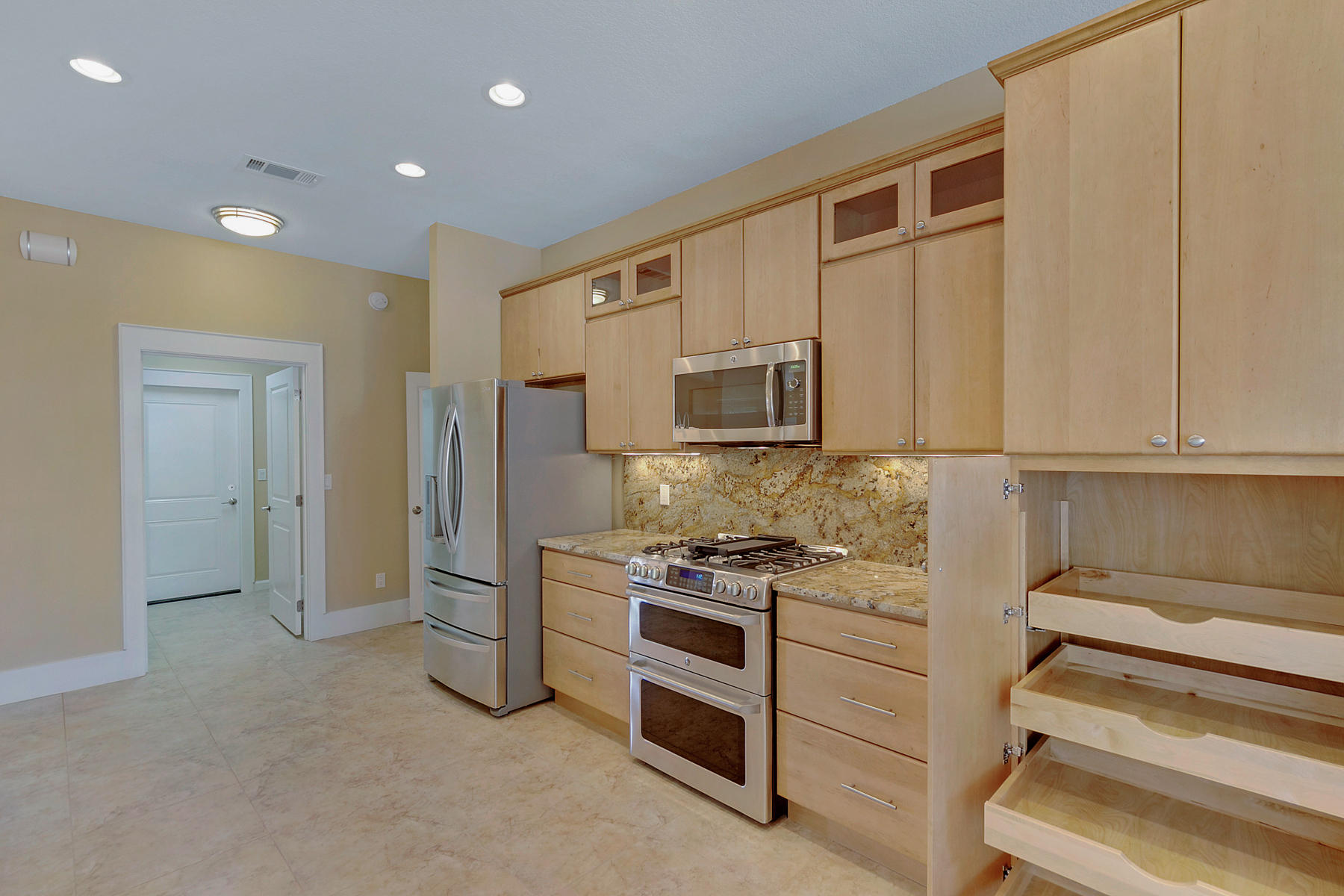 RIDGE WOOD MANOR - Residential