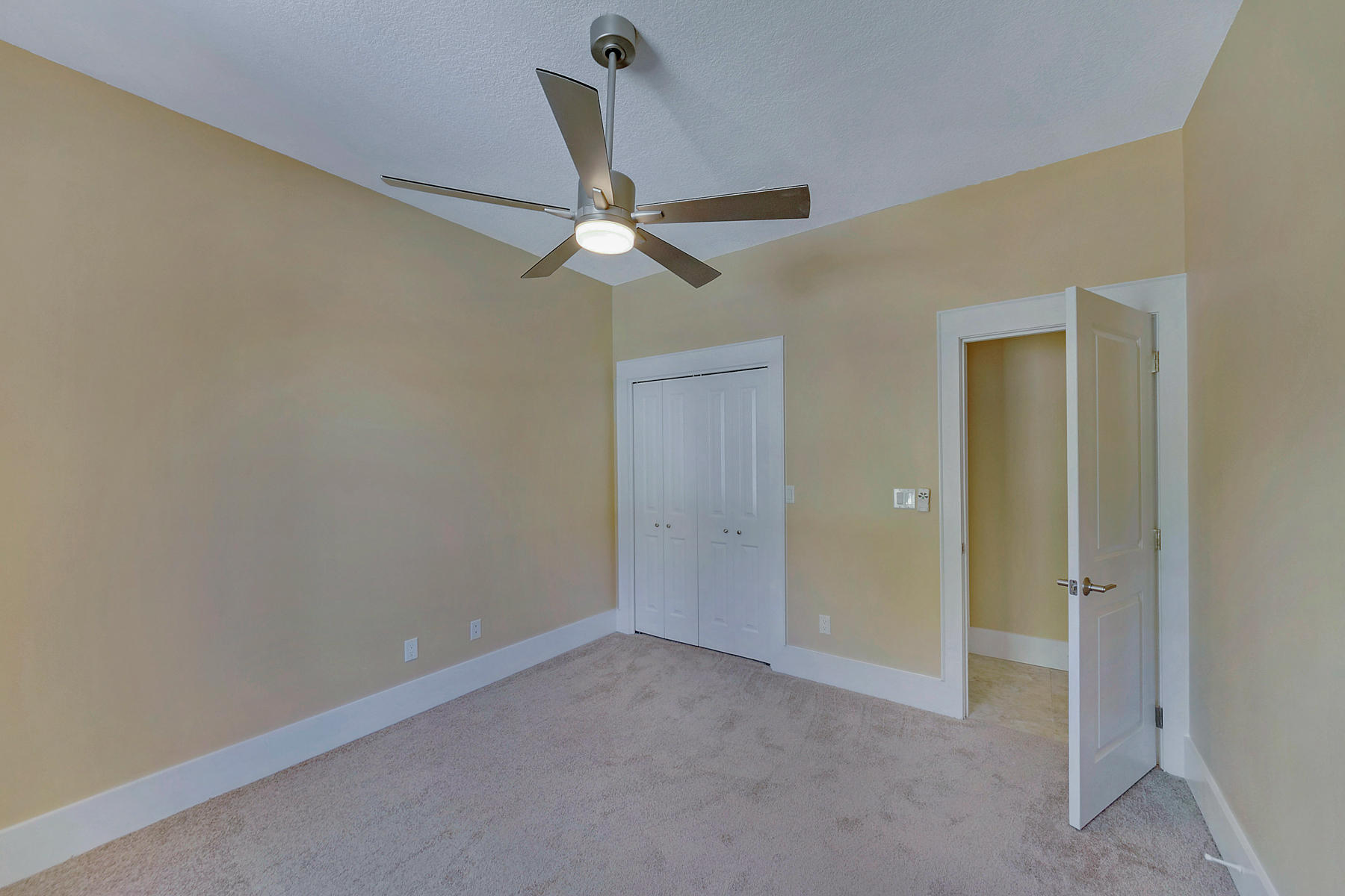 RIDGE WOOD MANOR - Residential