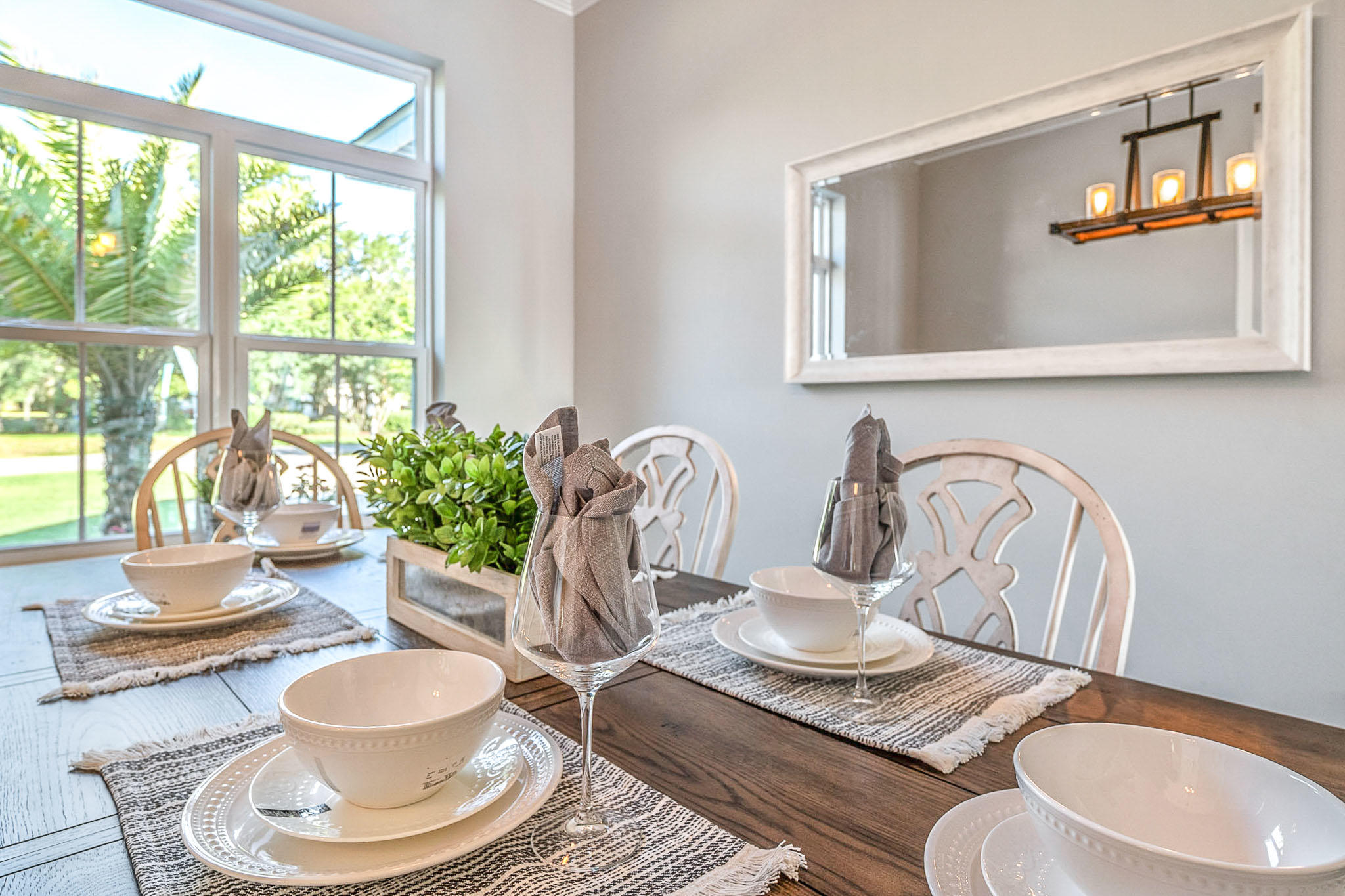 ROBLEDAL ESTATES - Residential