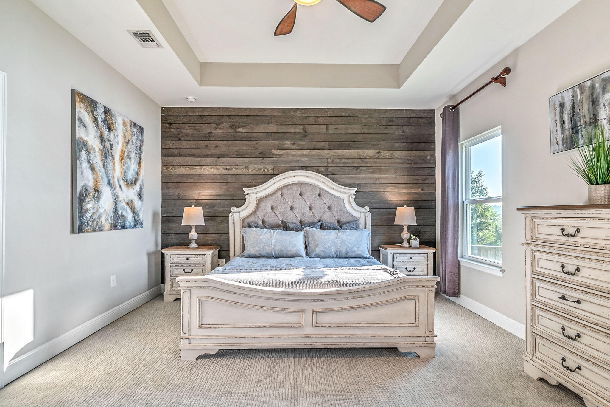 ROBLEDAL ESTATES - Residential