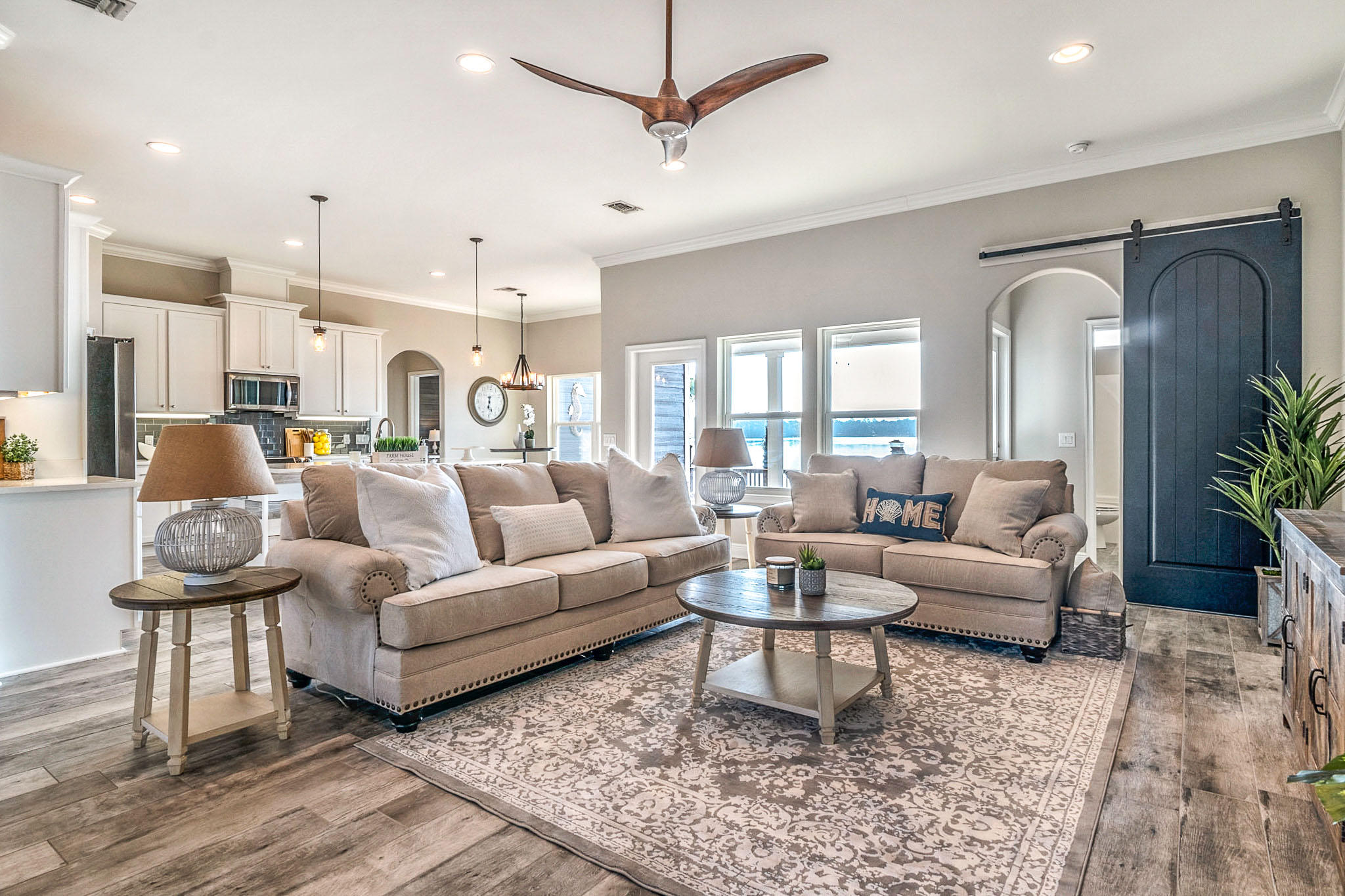 ROBLEDAL ESTATES - Residential