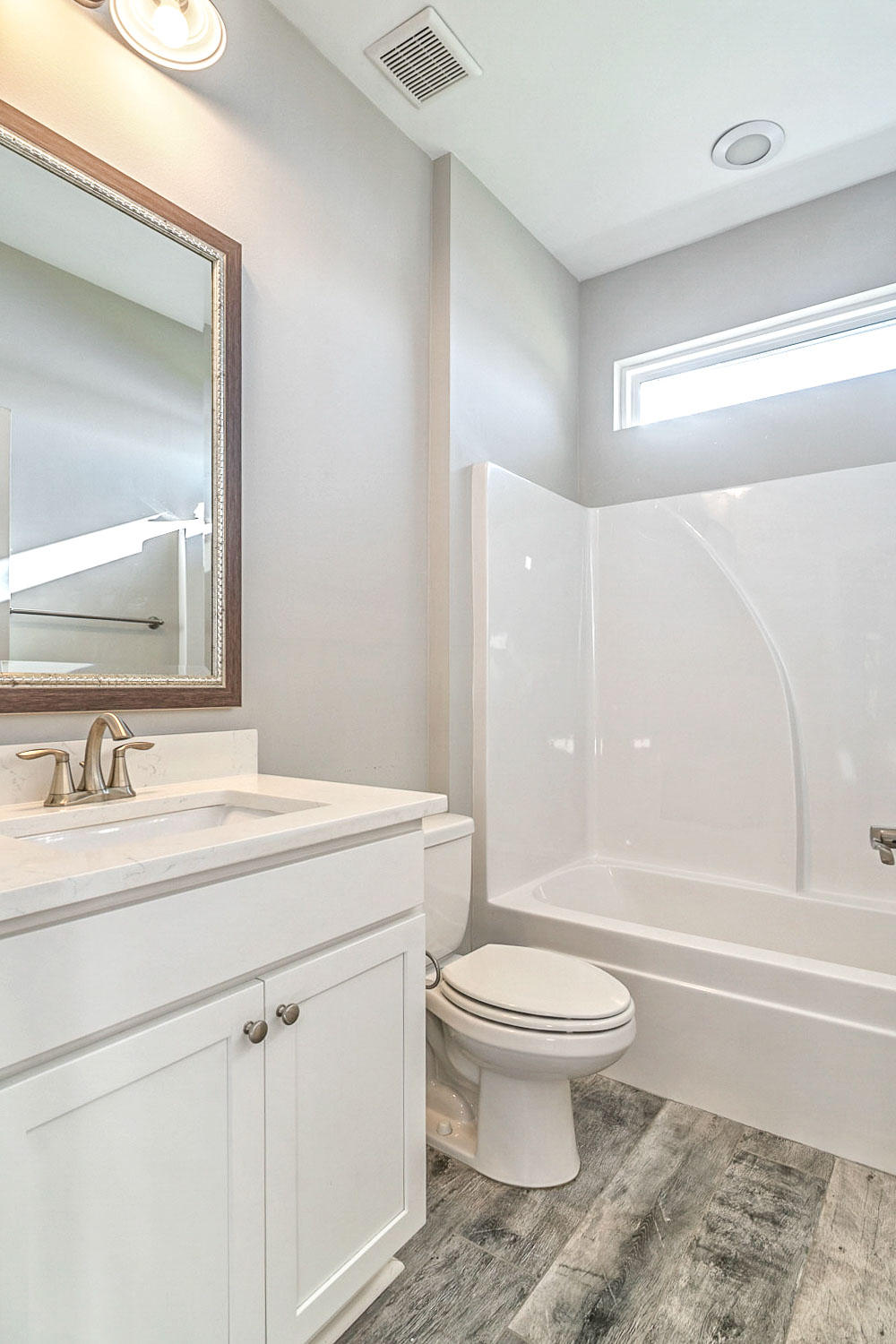 ROBLEDAL ESTATES - Residential