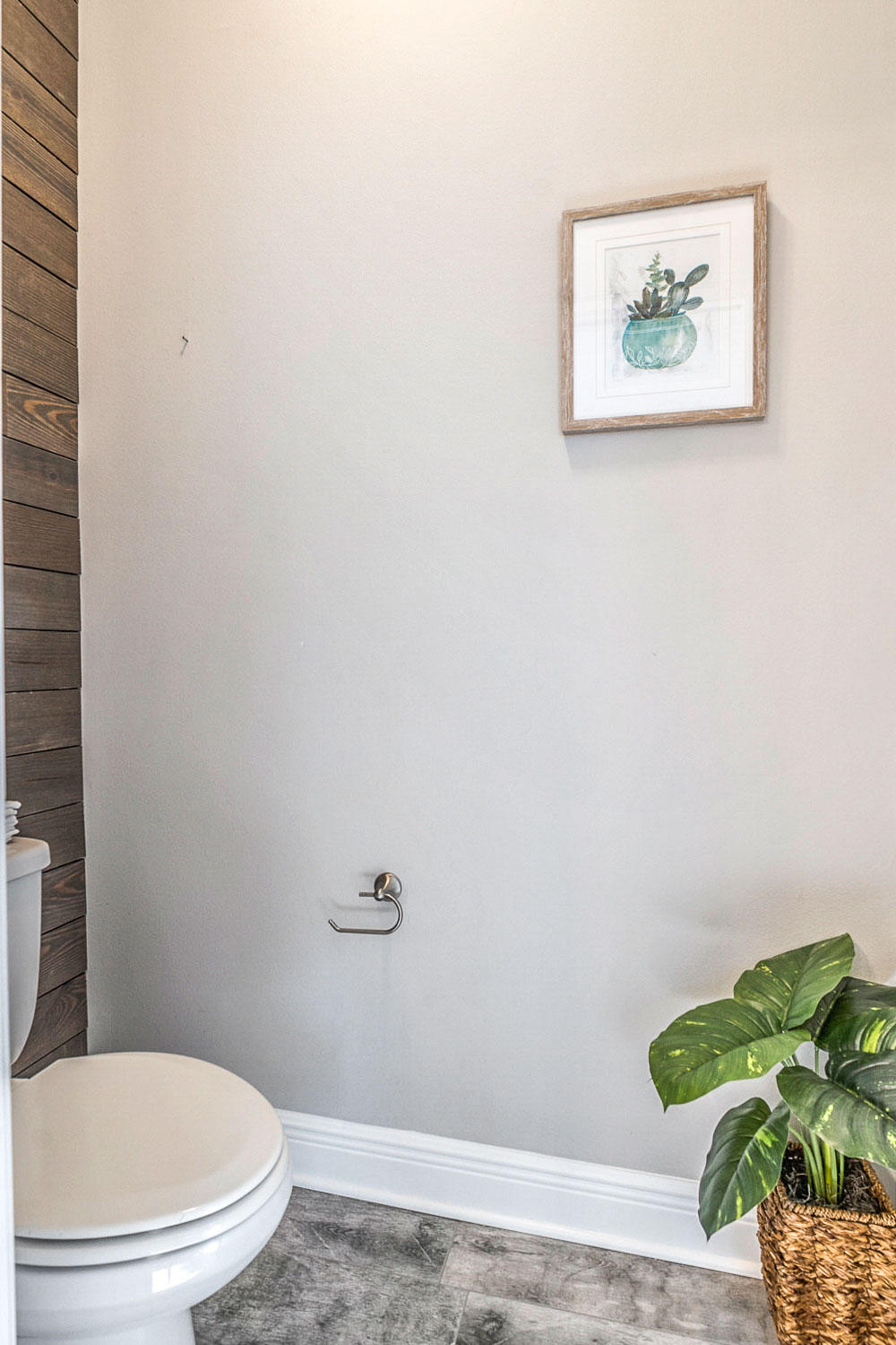 ROBLEDAL ESTATES - Residential