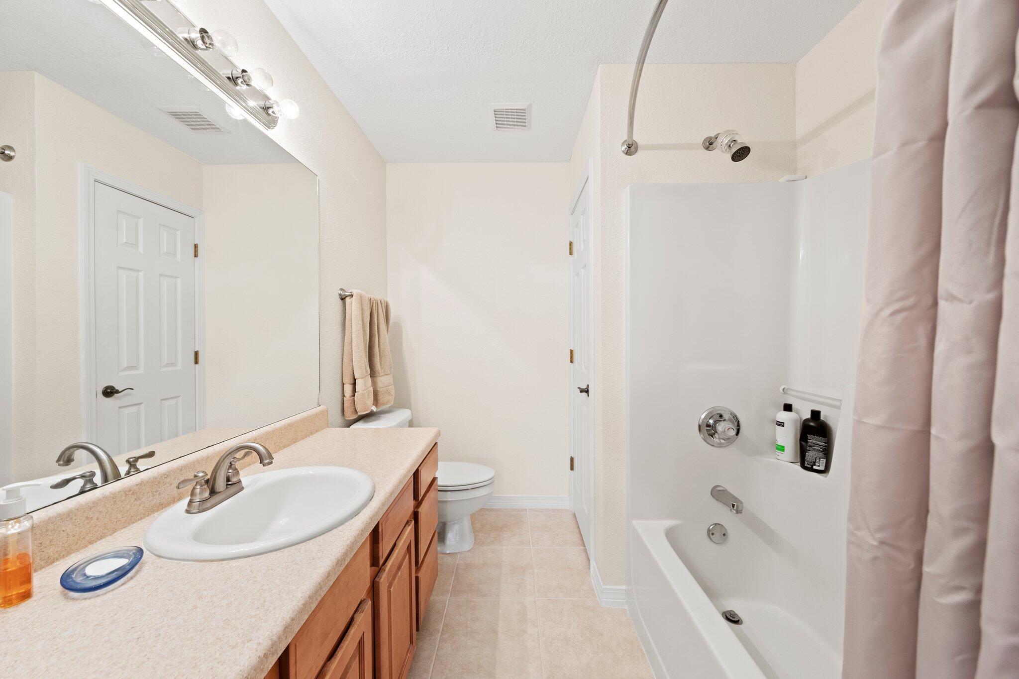 OAKWOOD HILLS UNIT 1 - Residential