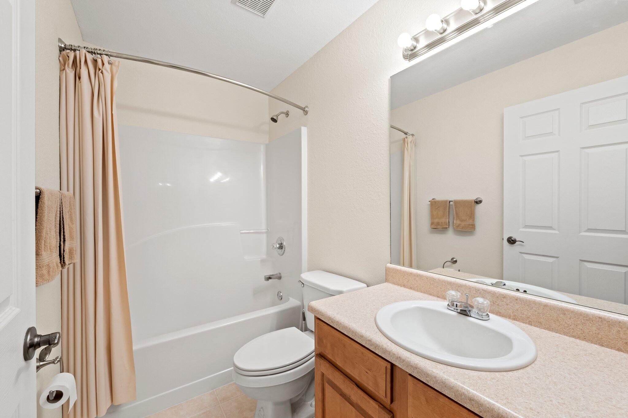 OAKWOOD HILLS UNIT 1 - Residential