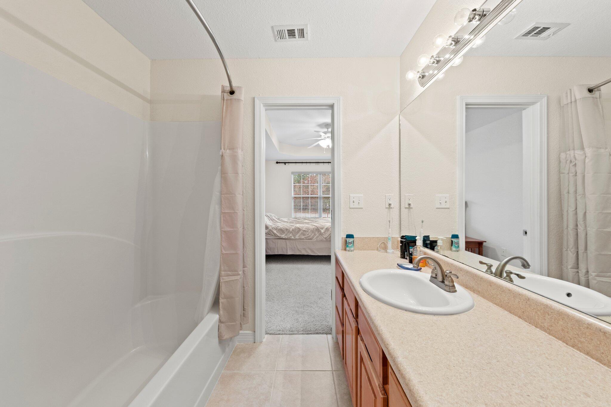 OAKWOOD HILLS UNIT 1 - Residential