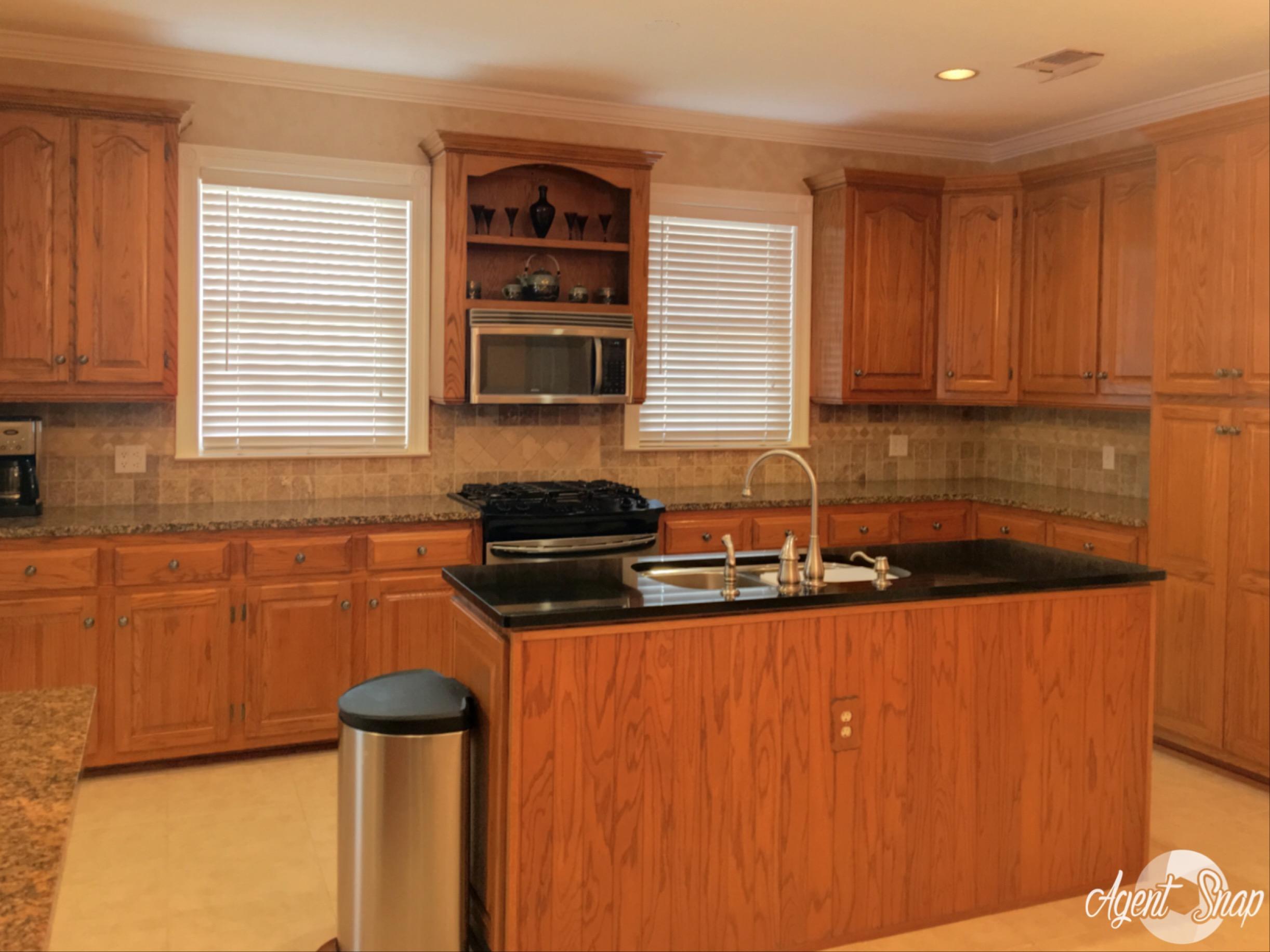 VILLAGE OF BOLTON AT BLUEWATER BAY - Residential