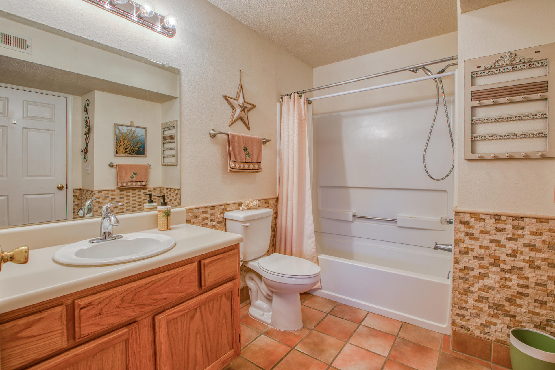 INDIAN LAKE - Residential