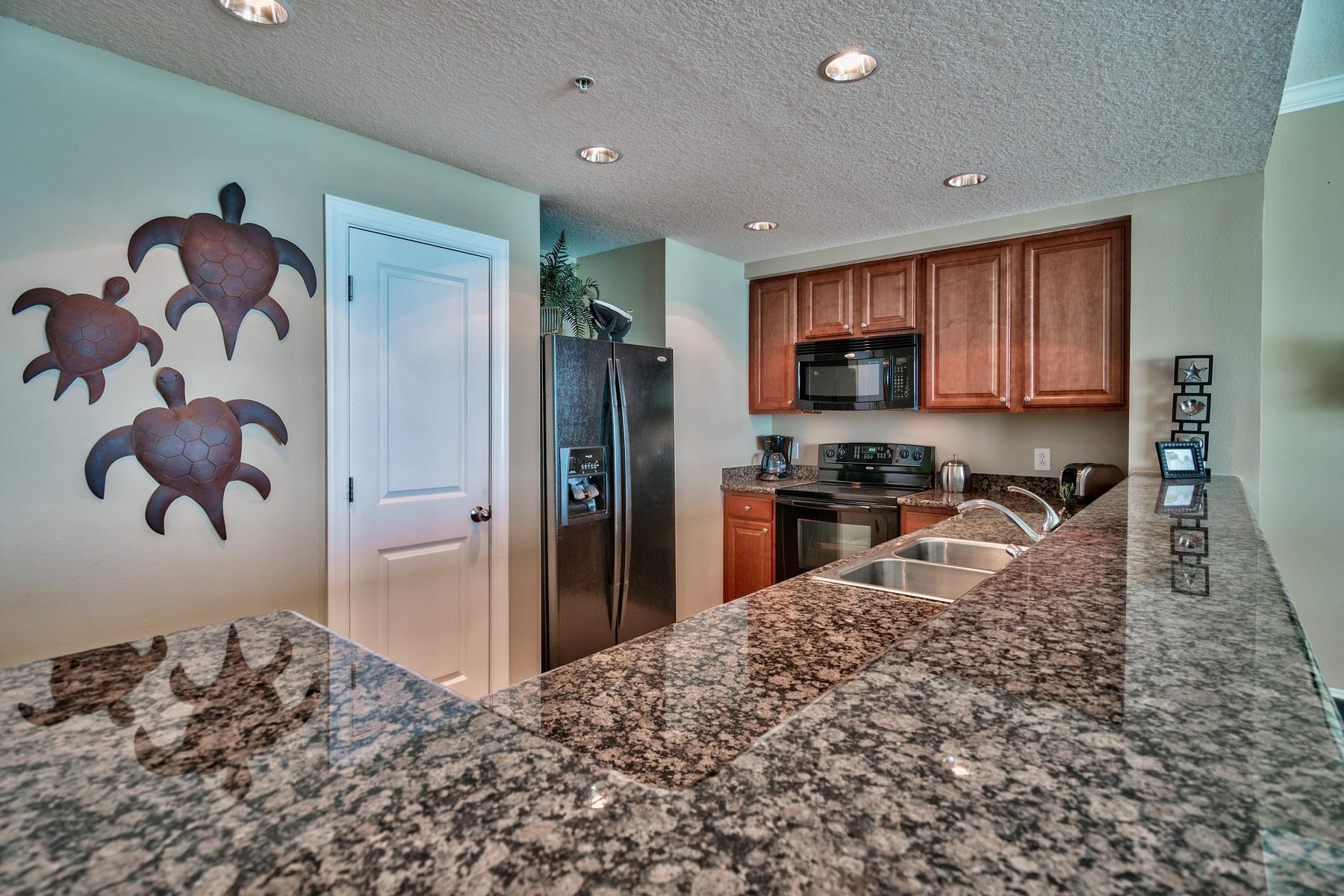 PALAZZO CONDOMINIUM - Residential