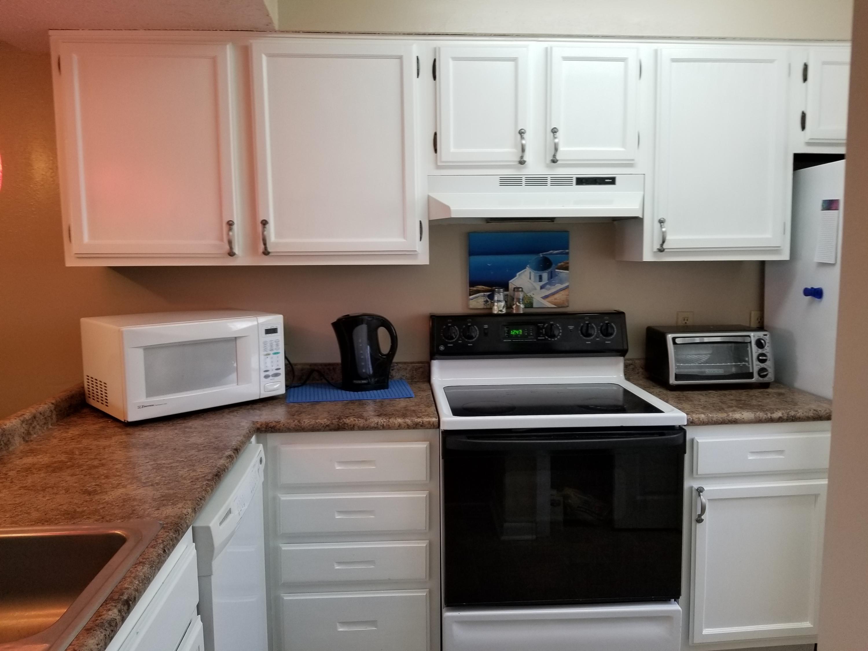 ISLANDWOOD CONDO - Residential