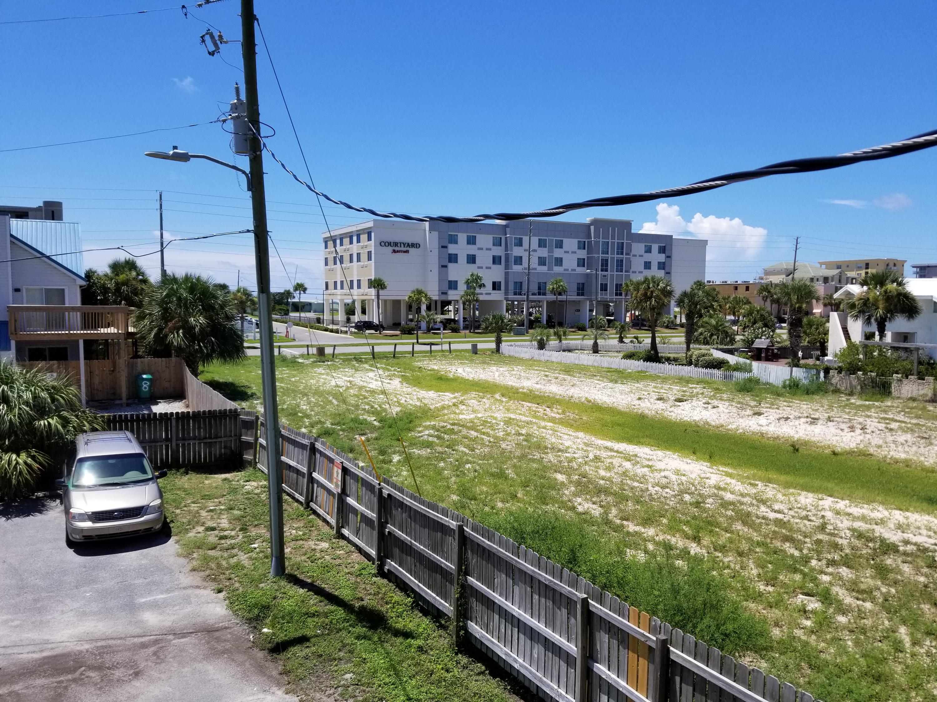 ISLANDWOOD CONDO - Residential