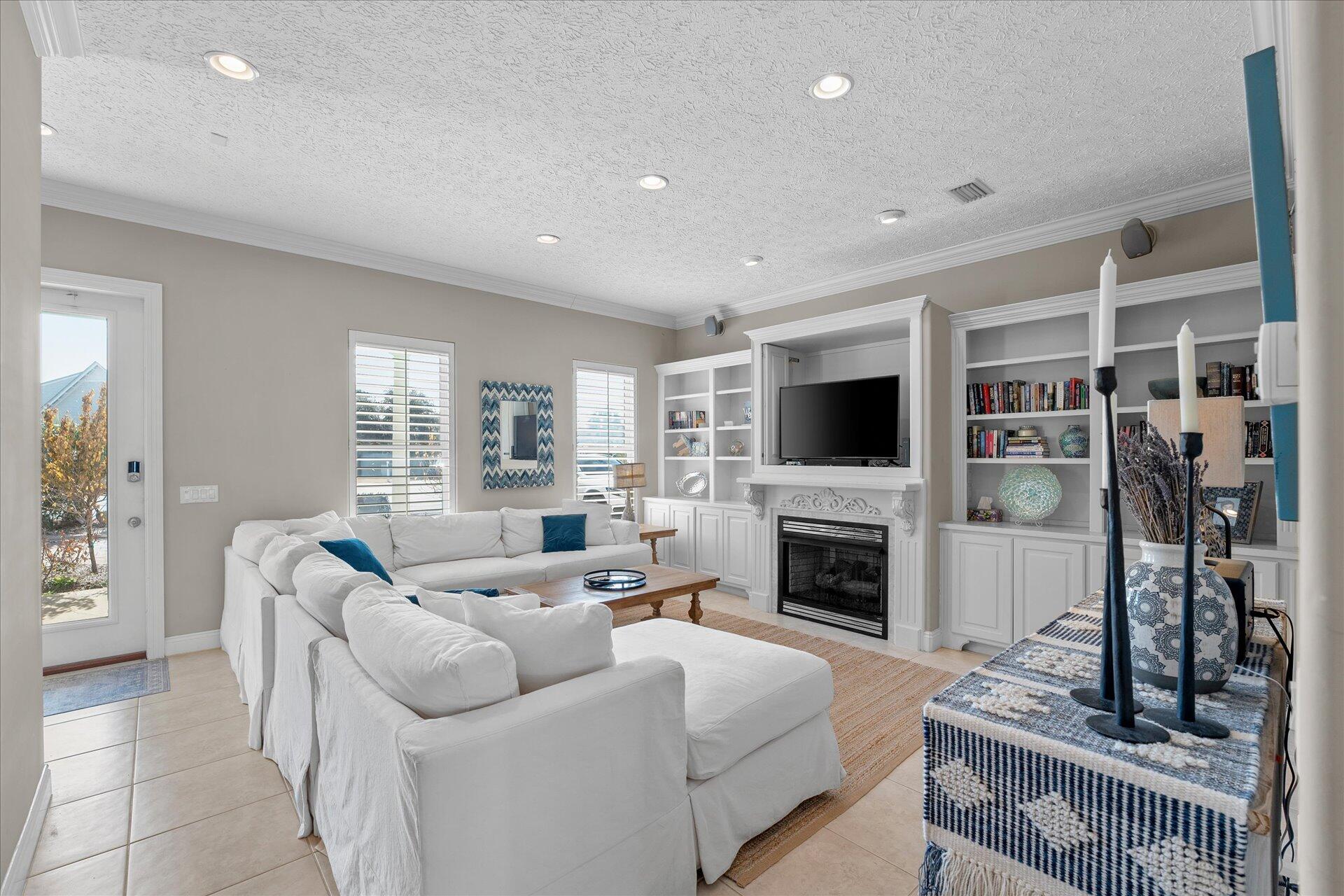 GULFSIDE ESTATES PHASE I & II - Residential