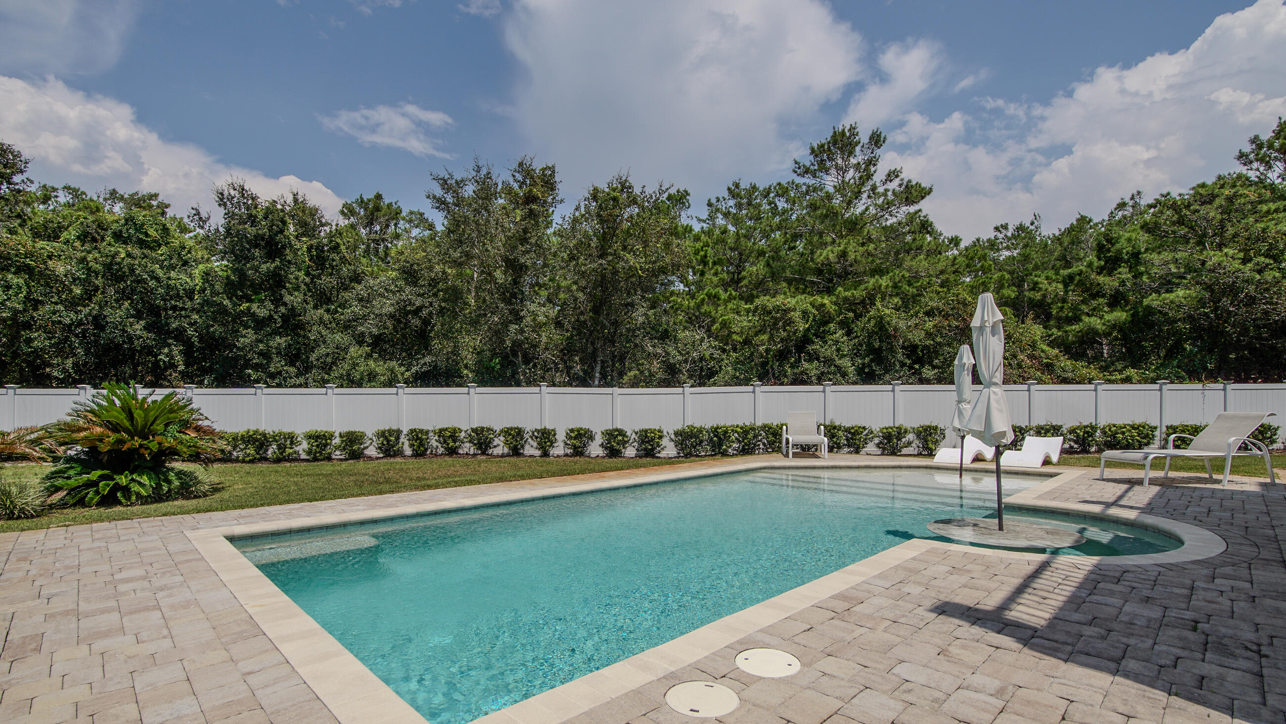 GULFSIDE ESTATES PHASE I & II - Residential