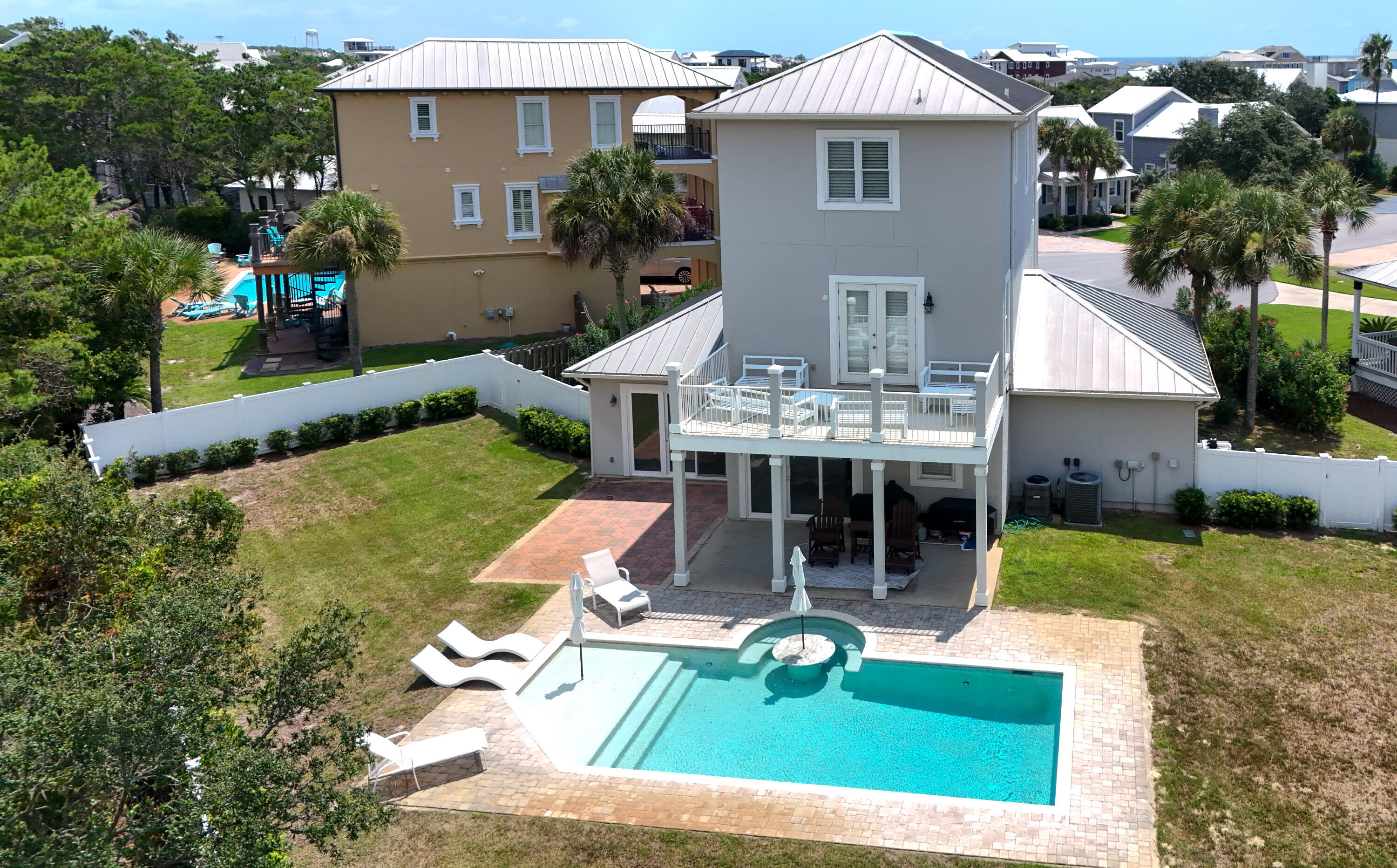 GULFSIDE ESTATES PHASE I & II - Residential