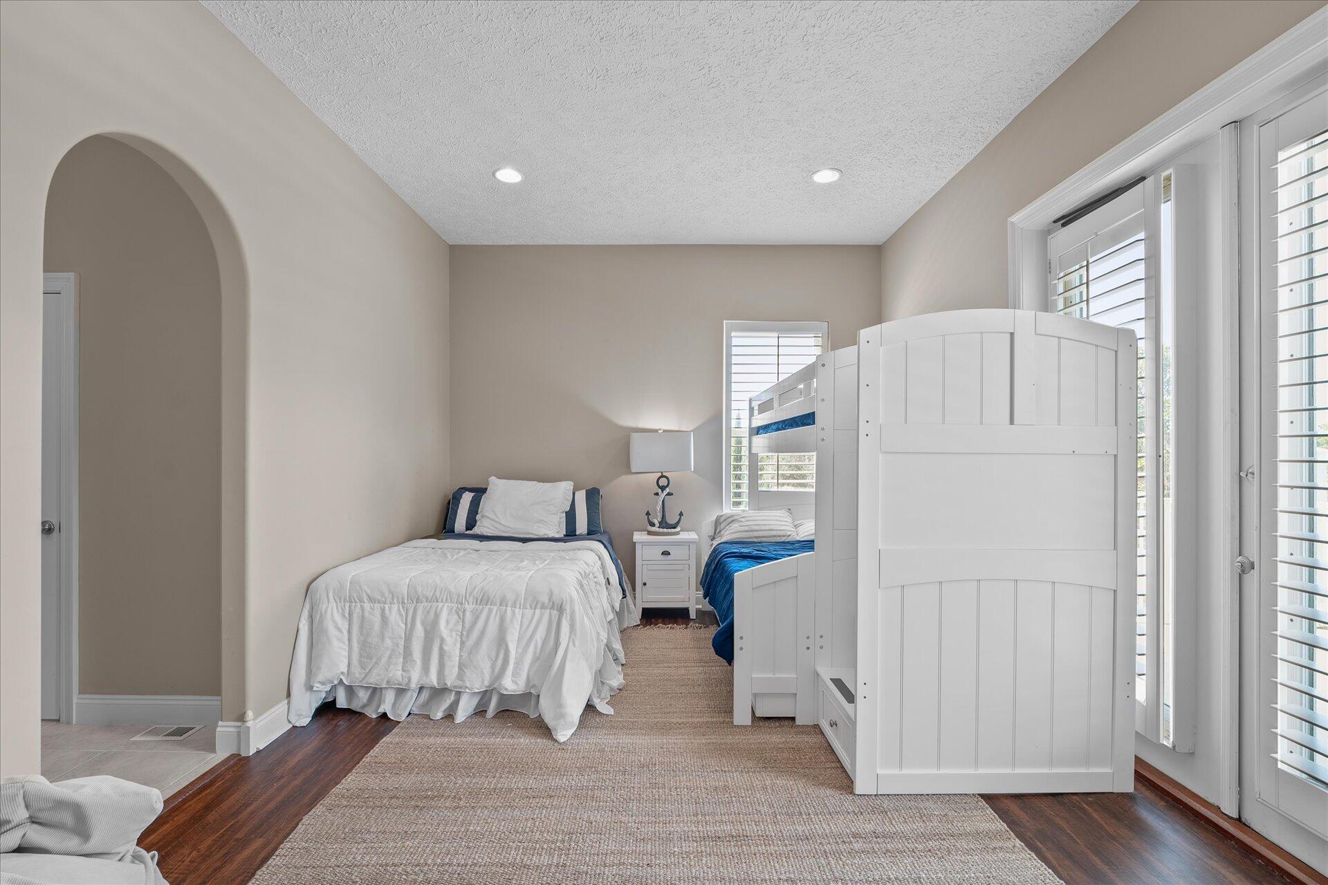 GULFSIDE ESTATES PHASE I & II - Residential