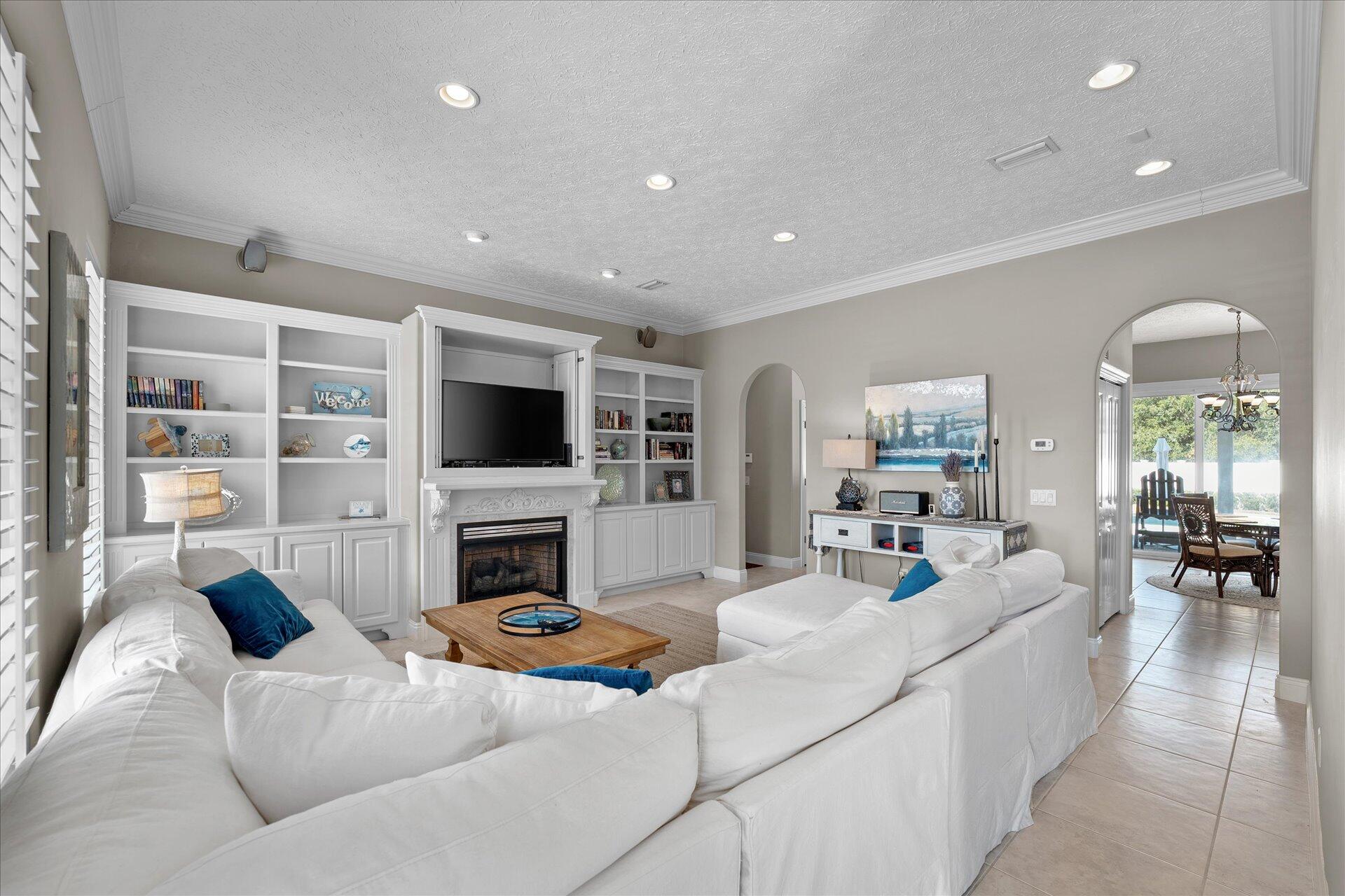 GULFSIDE ESTATES PHASE I & II - Residential