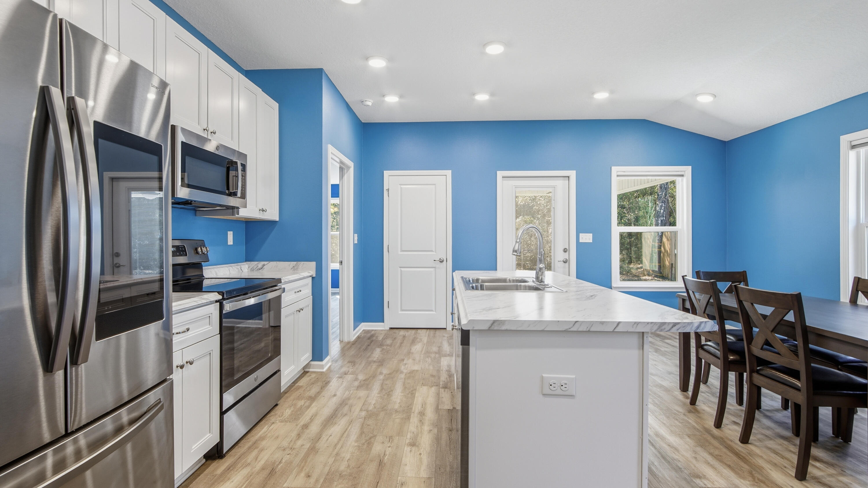 IMPERIAL LAKES UNIT II - Residential Lease