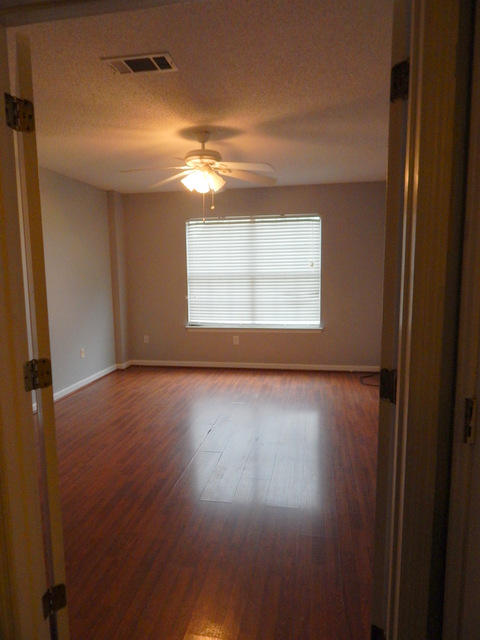 HOLLYROD PARK - Residential