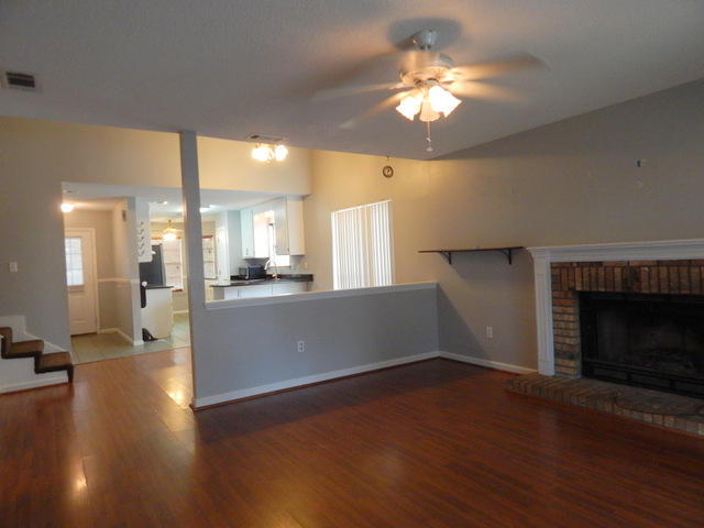 HOLLYROD PARK - Residential