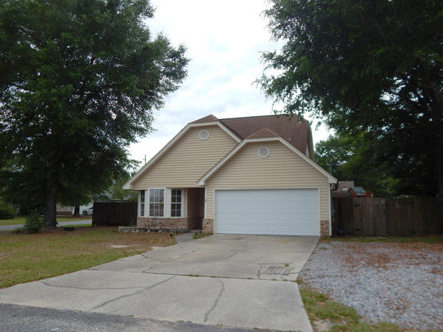 HOLLYROD PARK - Residential