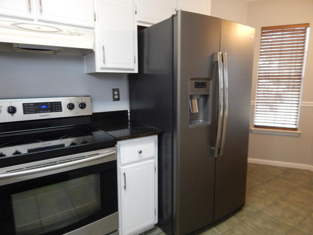 HOLLYROD PARK - Residential