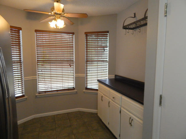 HOLLYROD PARK - Residential