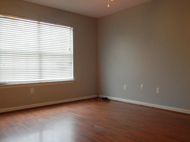 HOLLYROD PARK - Residential