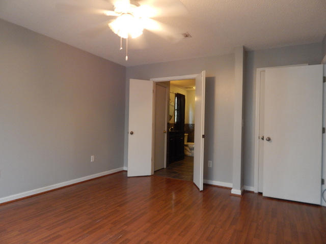 HOLLYROD PARK - Residential