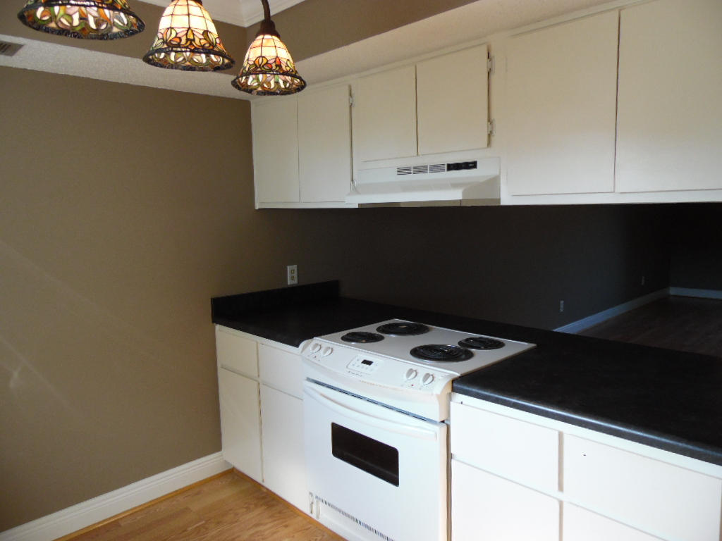 CEDAR AVE CONDO - Residential