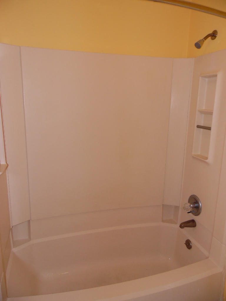 CEDAR AVE CONDO - Residential