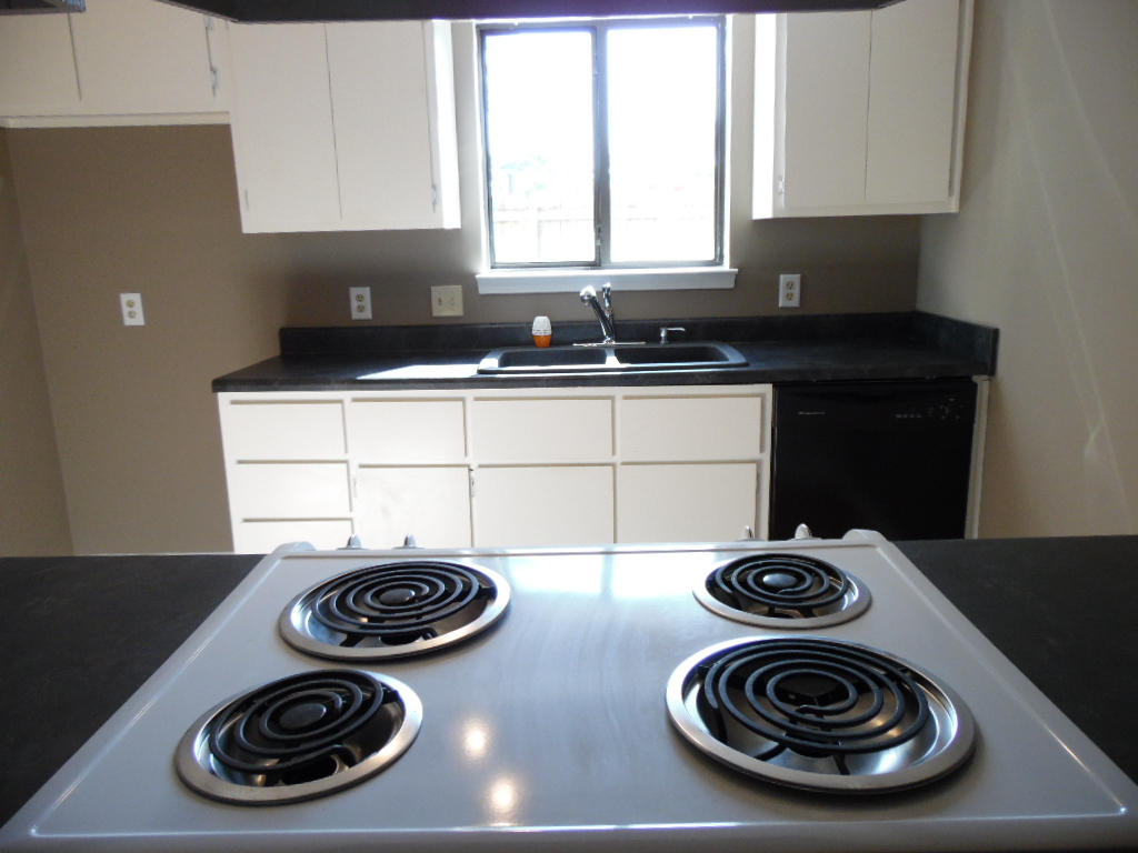 CEDAR AVE CONDO - Residential