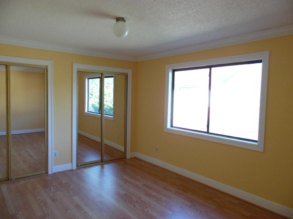 CEDAR AVE CONDO - Residential