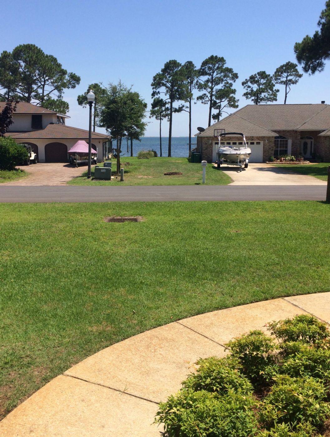 SOUND RETREAT - Residential