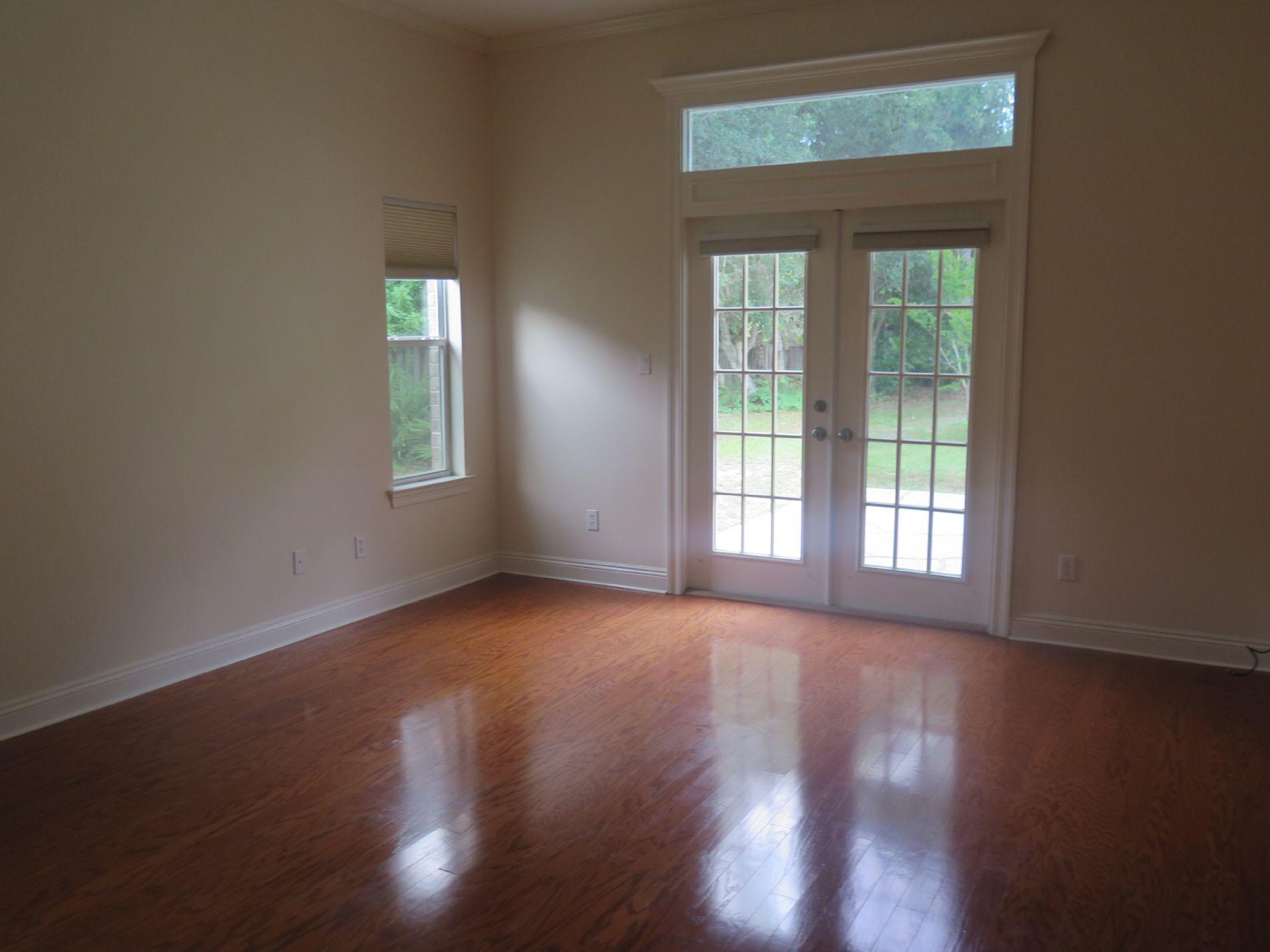 SOUND RETREAT - Residential