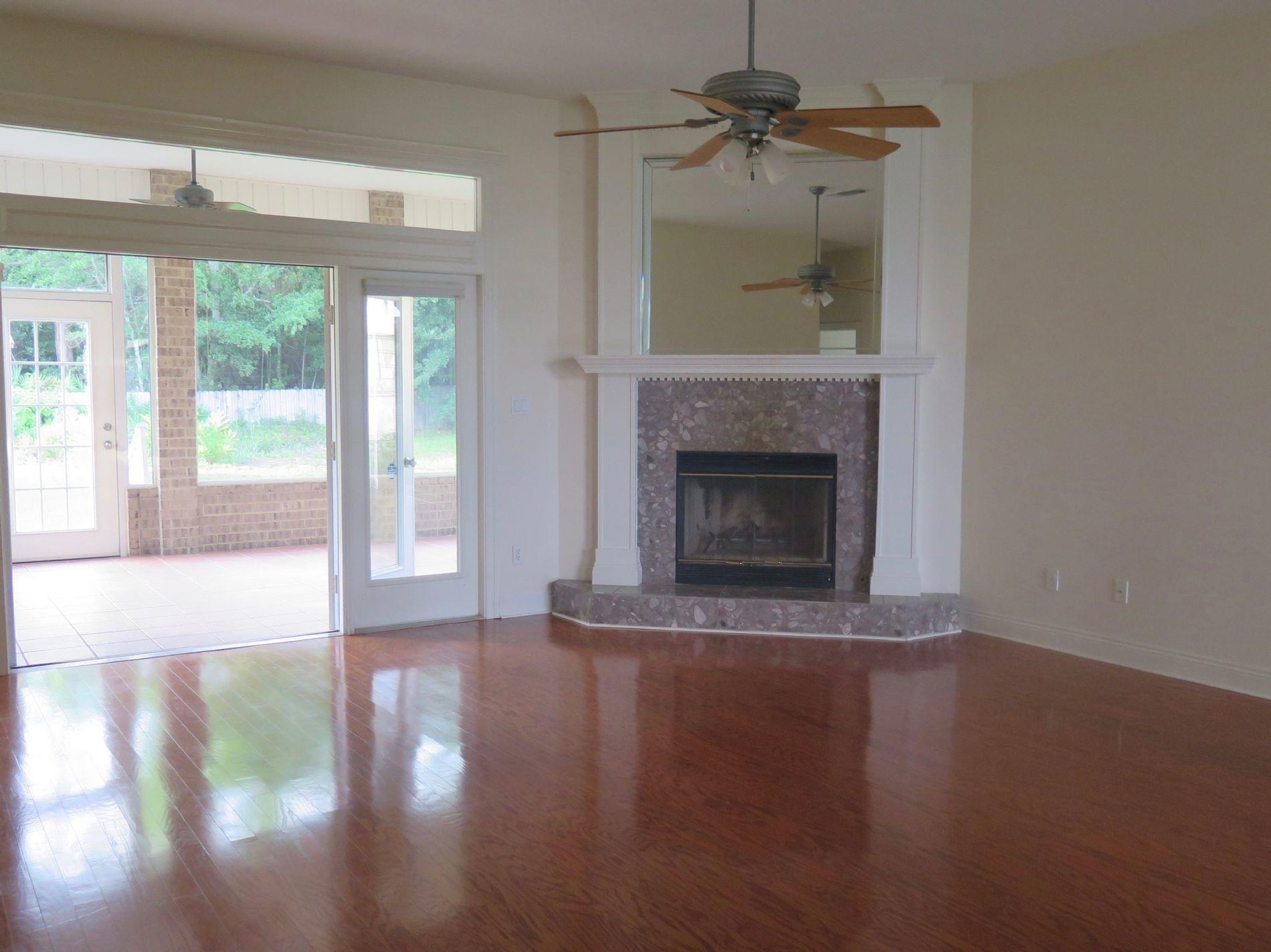 SOUND RETREAT - Residential