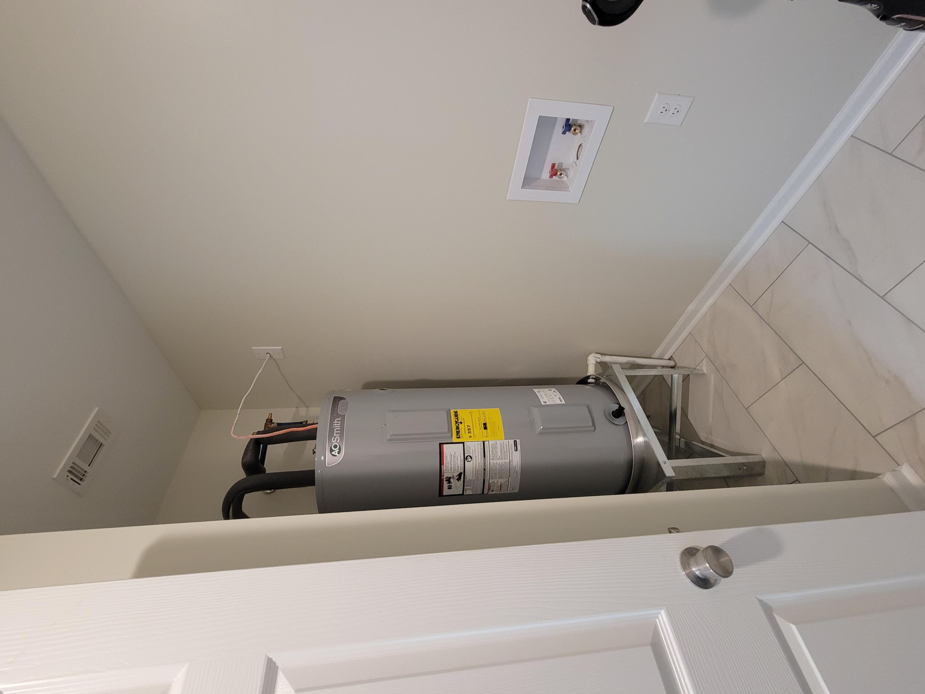 OAKWOOD HILLS UNIT 3 - Residential