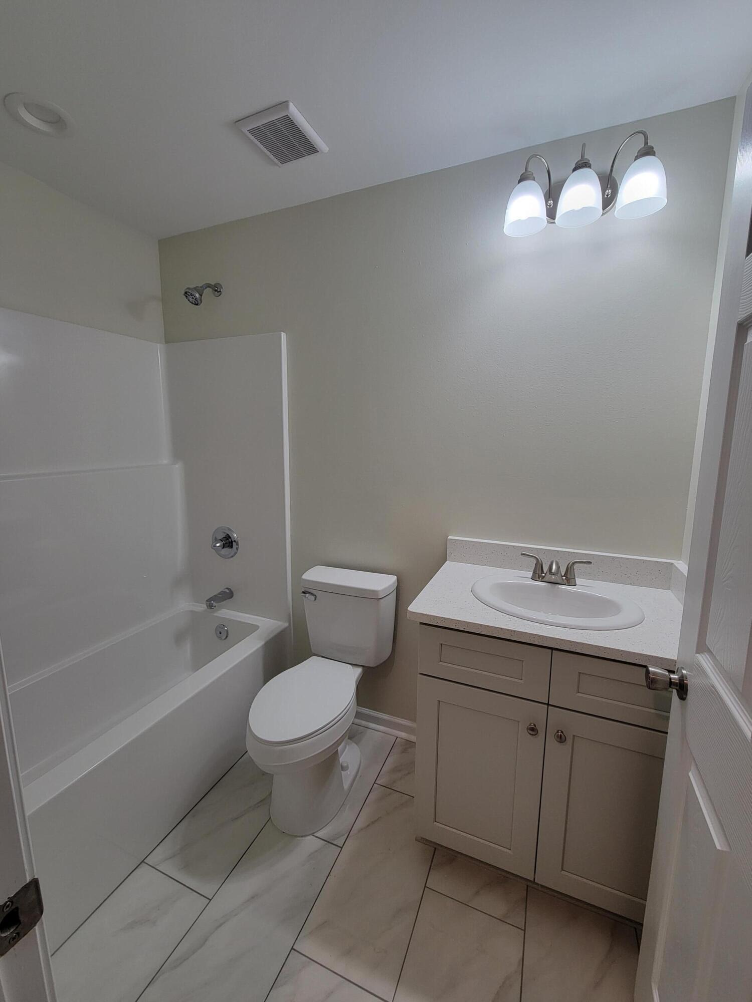 OAKWOOD HILLS UNIT 3 - Residential