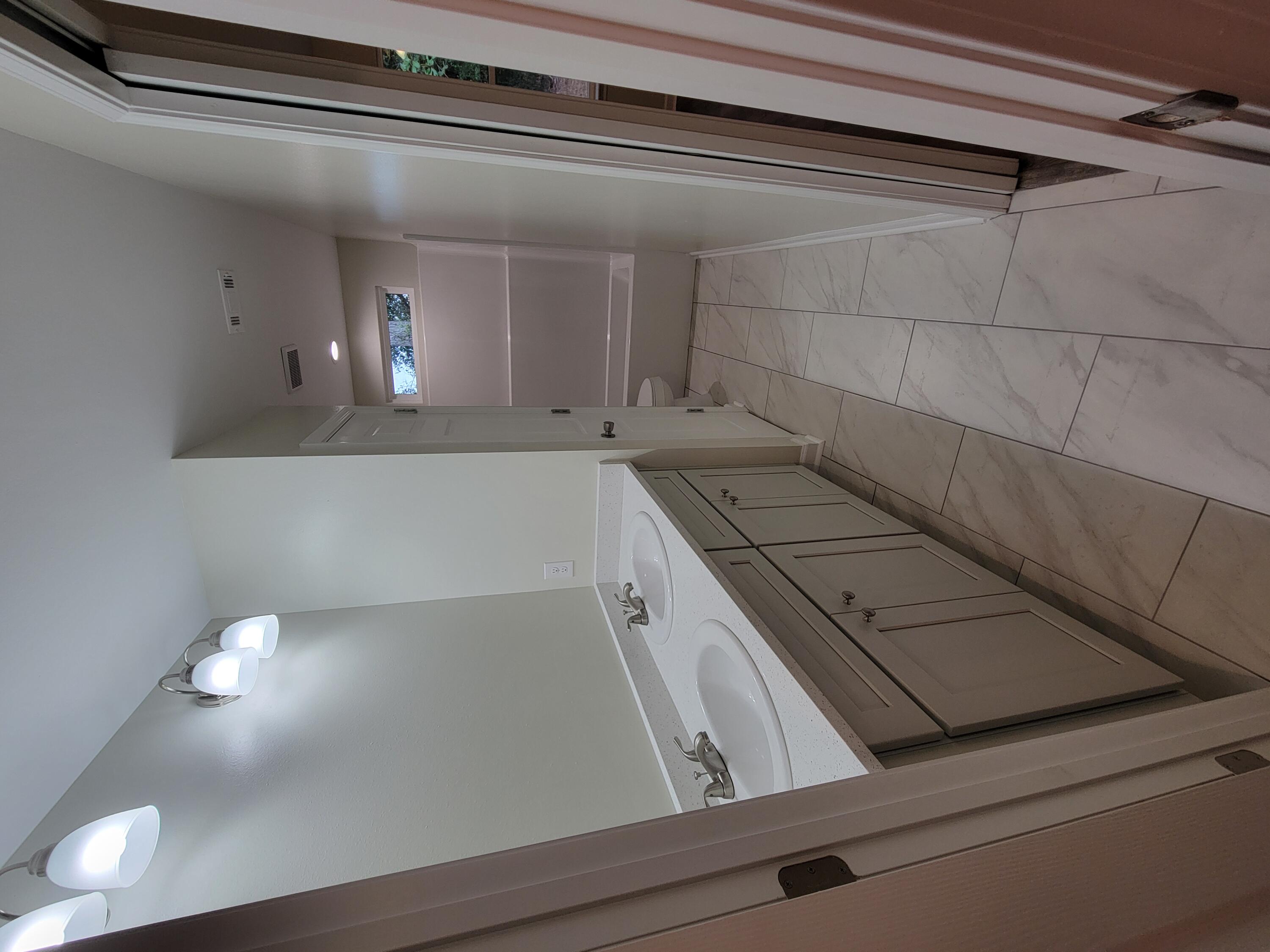 OAKWOOD HILLS UNIT 3 - Residential