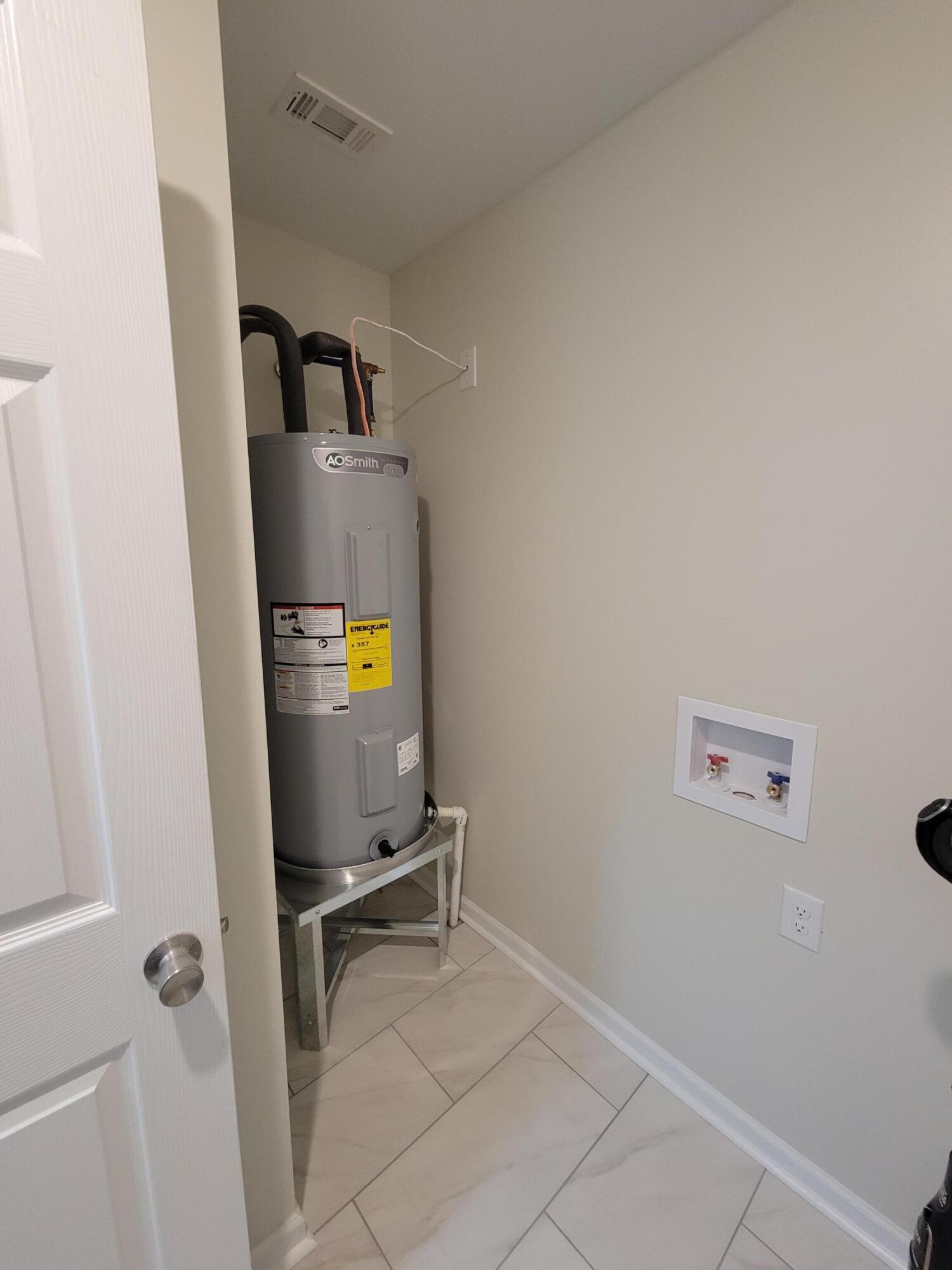 OAKWOOD HILLS UNIT 3 - Residential