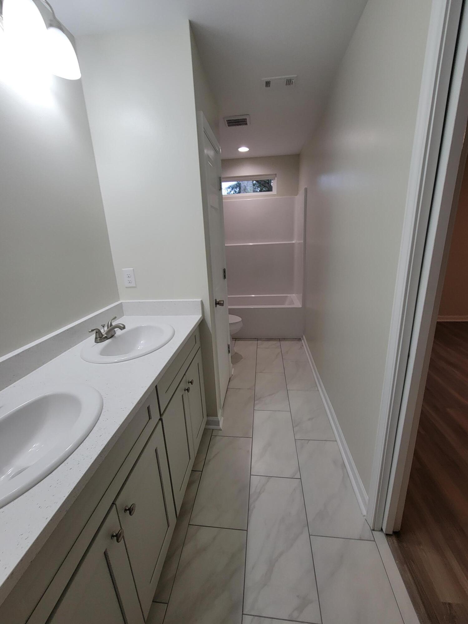 OAKWOOD HILLS UNIT 3 - Residential