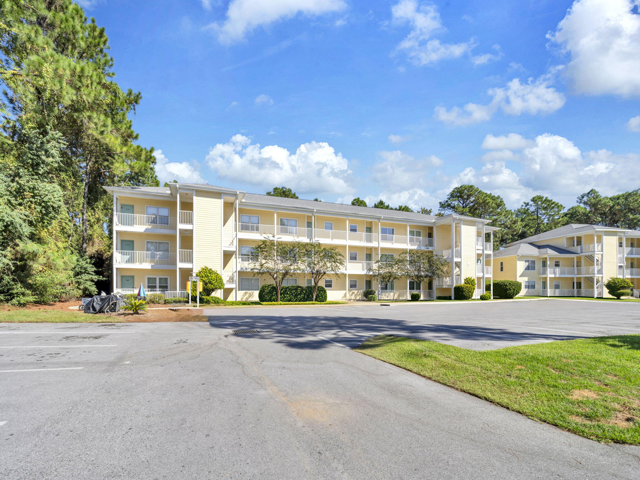 POINTE OF VIEW CONDO - Residential Lease