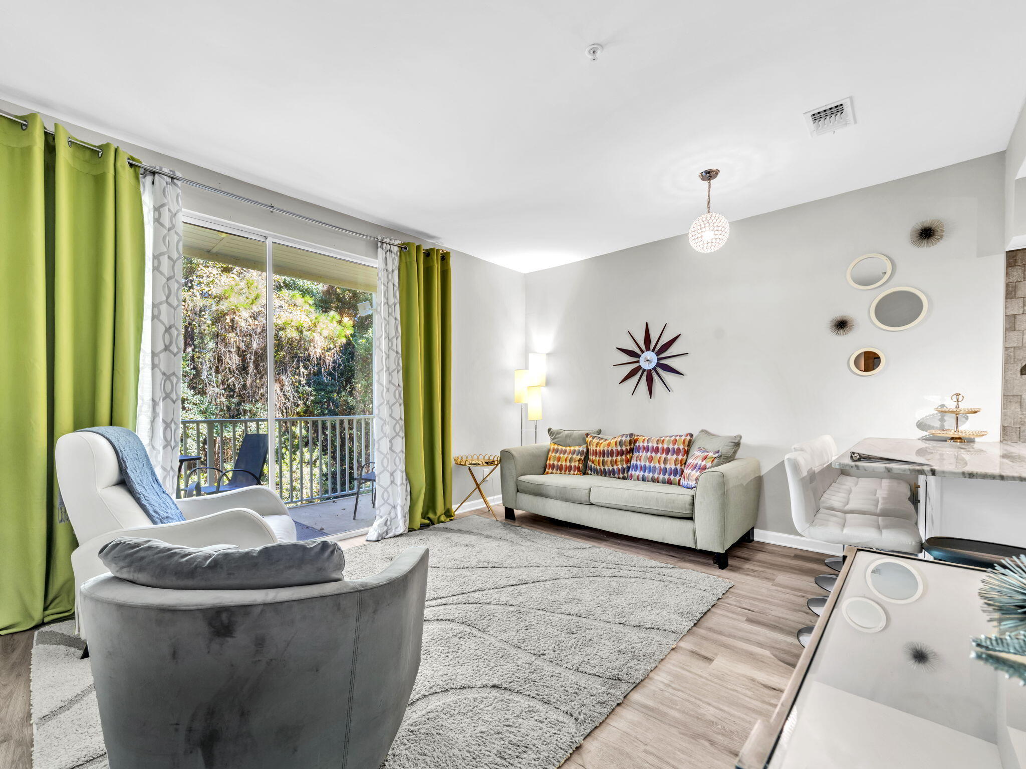 POINTE OF VIEW CONDO - Residential Lease