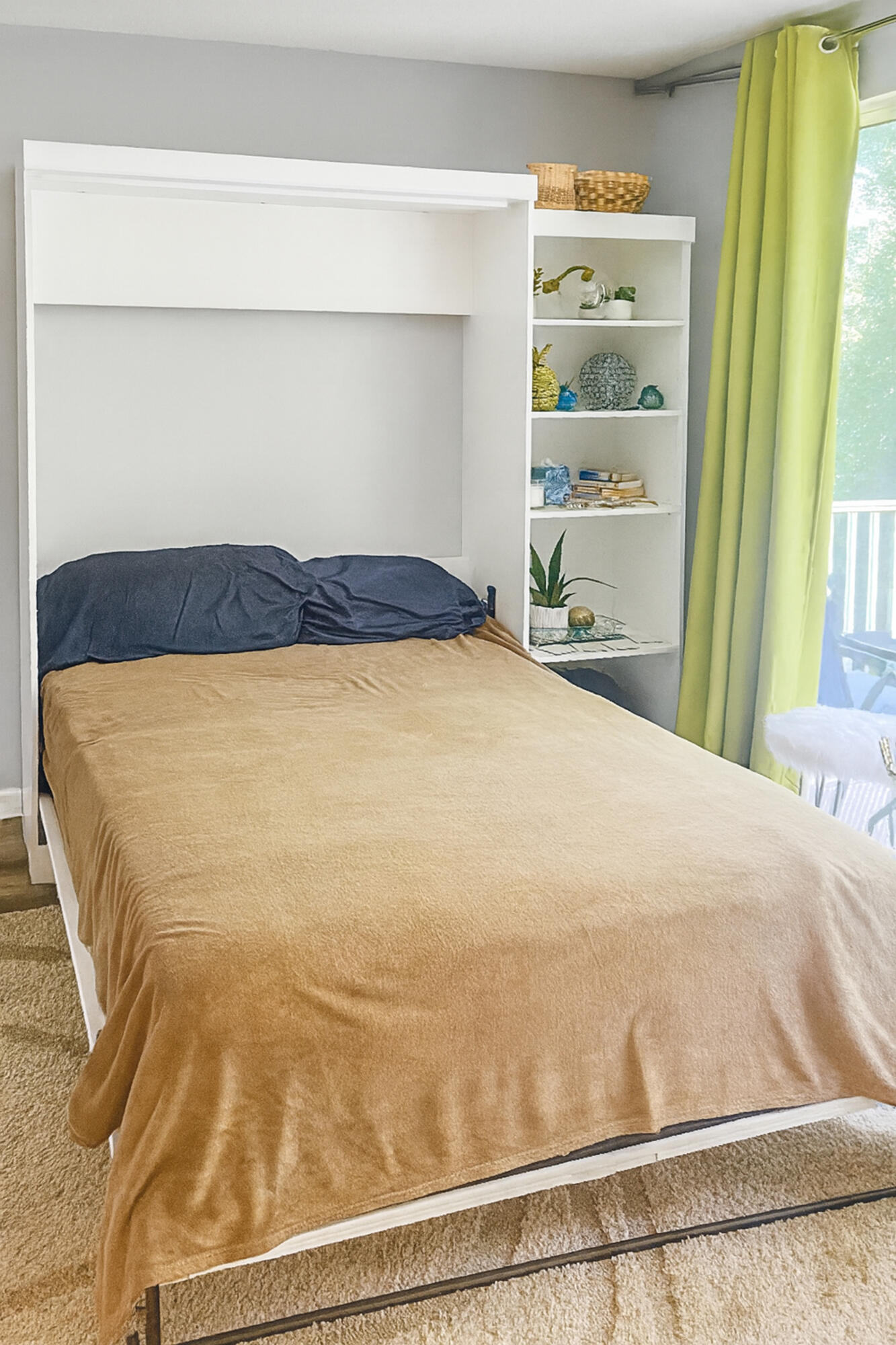 POINTE OF VIEW CONDO - Residential Lease