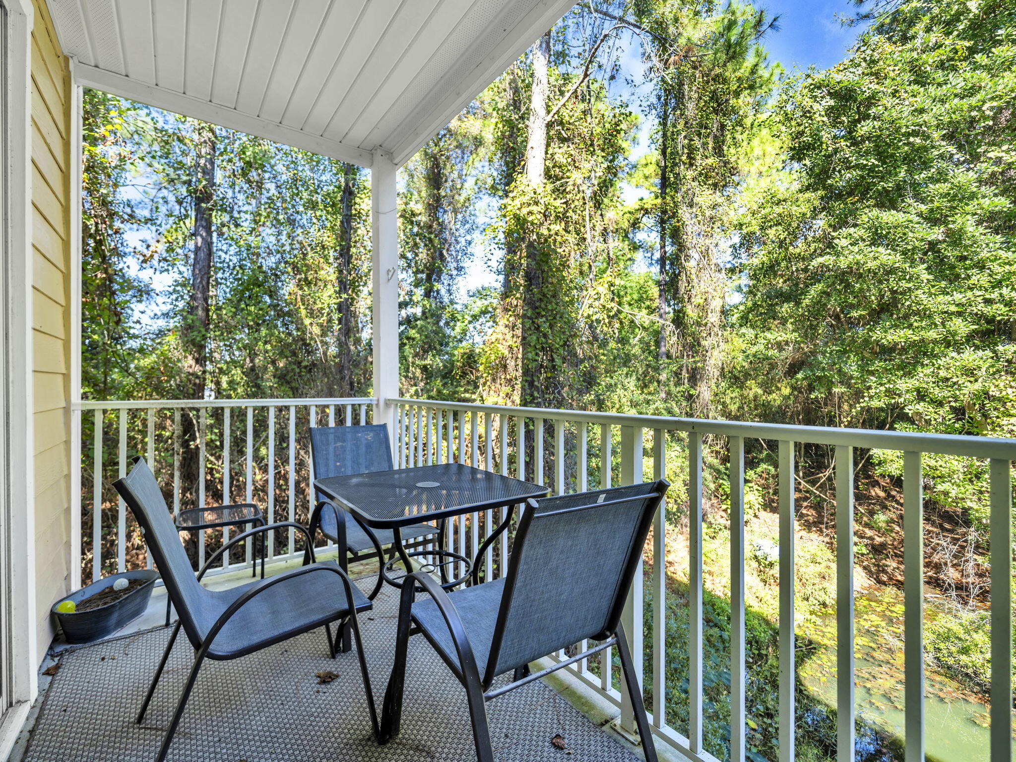 POINTE OF VIEW CONDO - Residential Lease