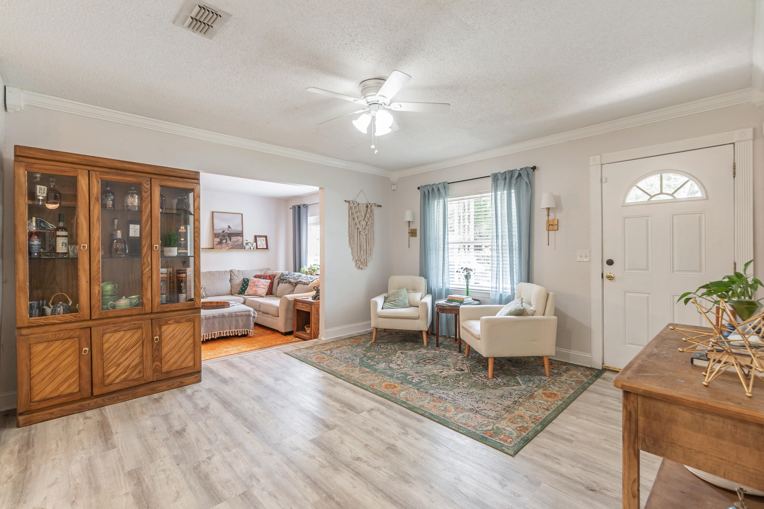 MIDPINES - Residential