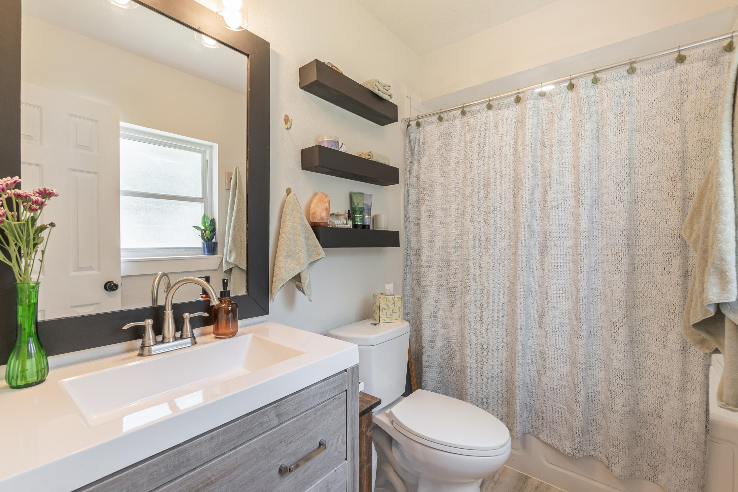 MIDPINES - Residential