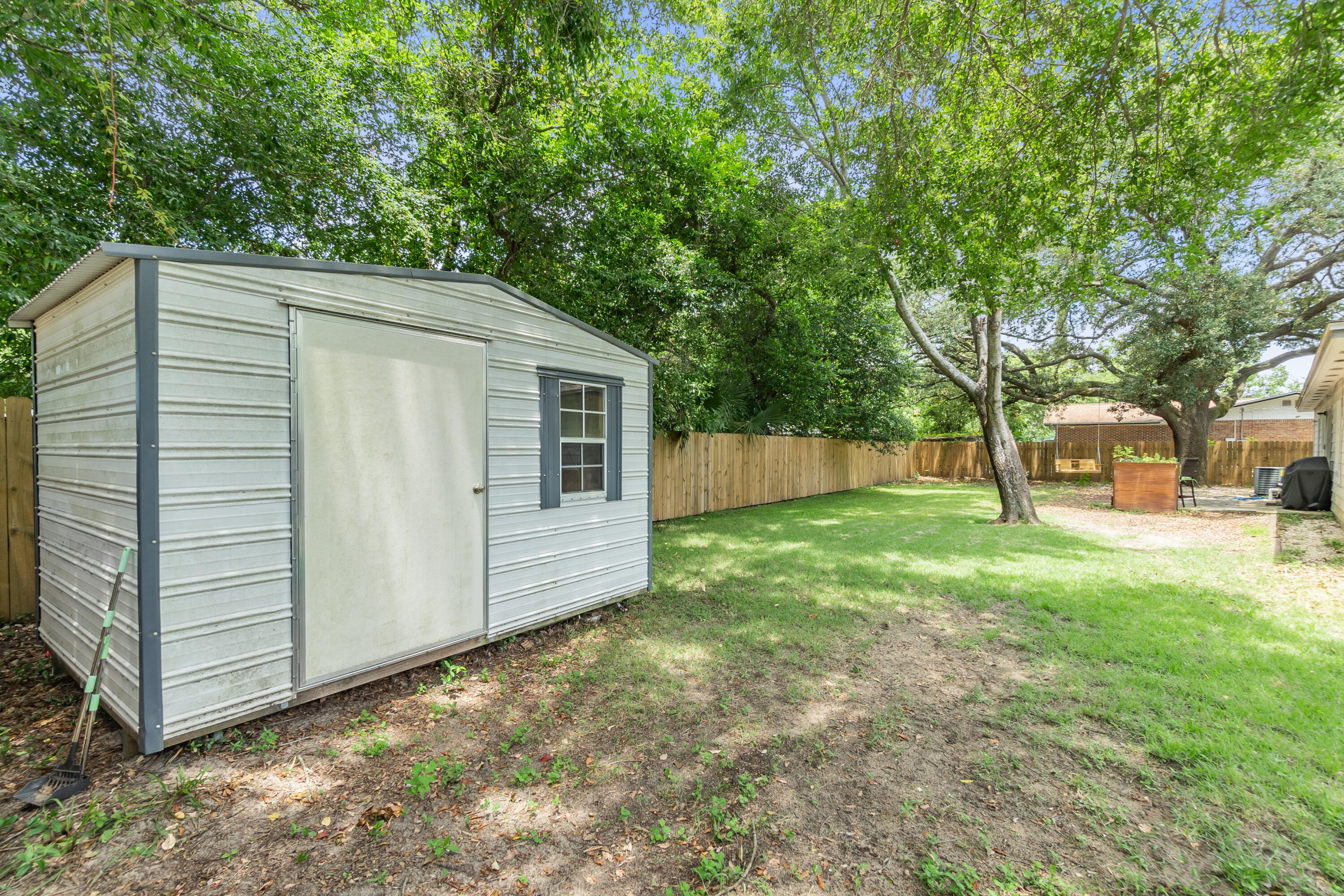 MIDPINES - Residential