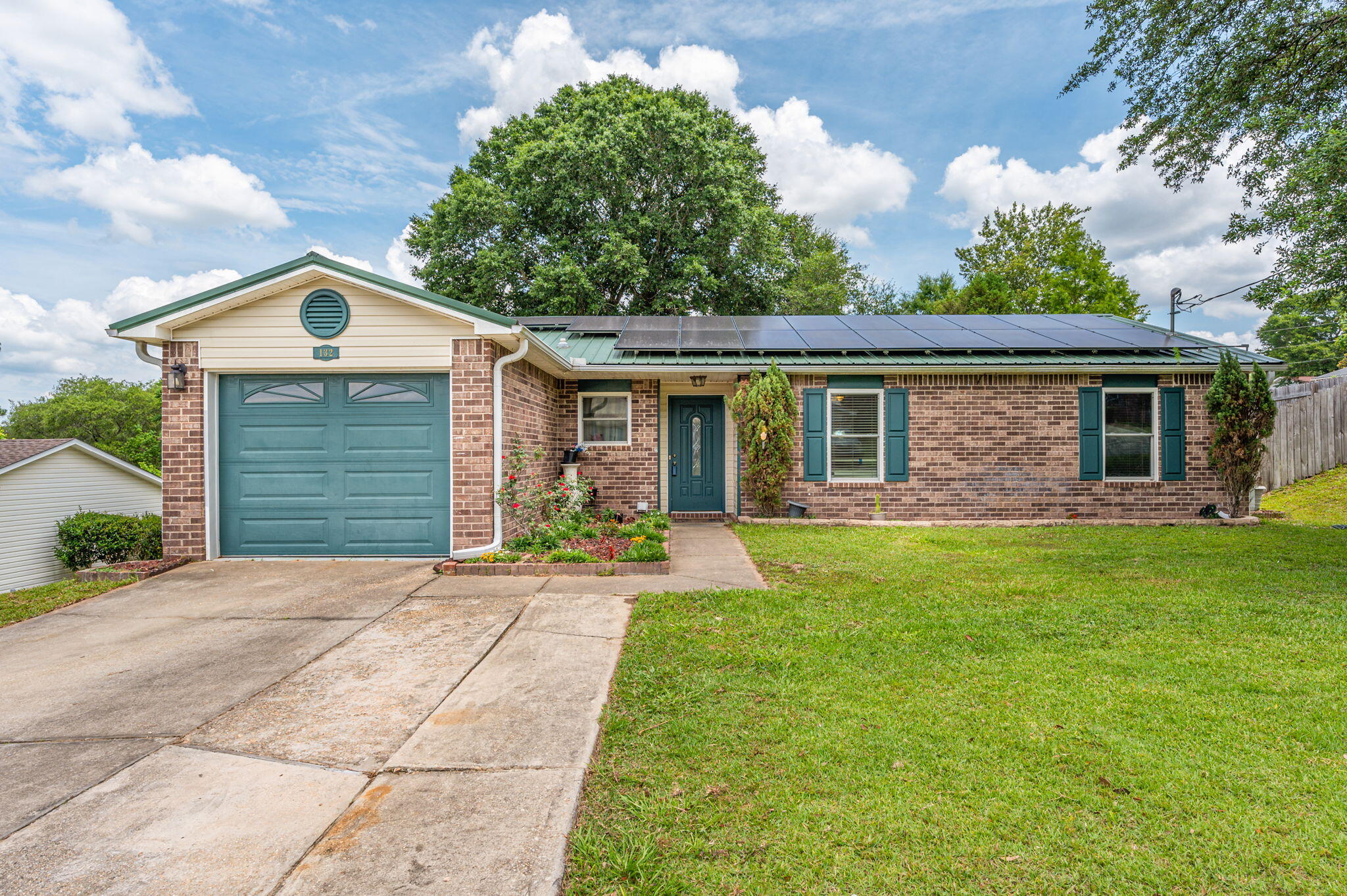 COUNTRYVIEW EST 7TH ADD - Residential Lease