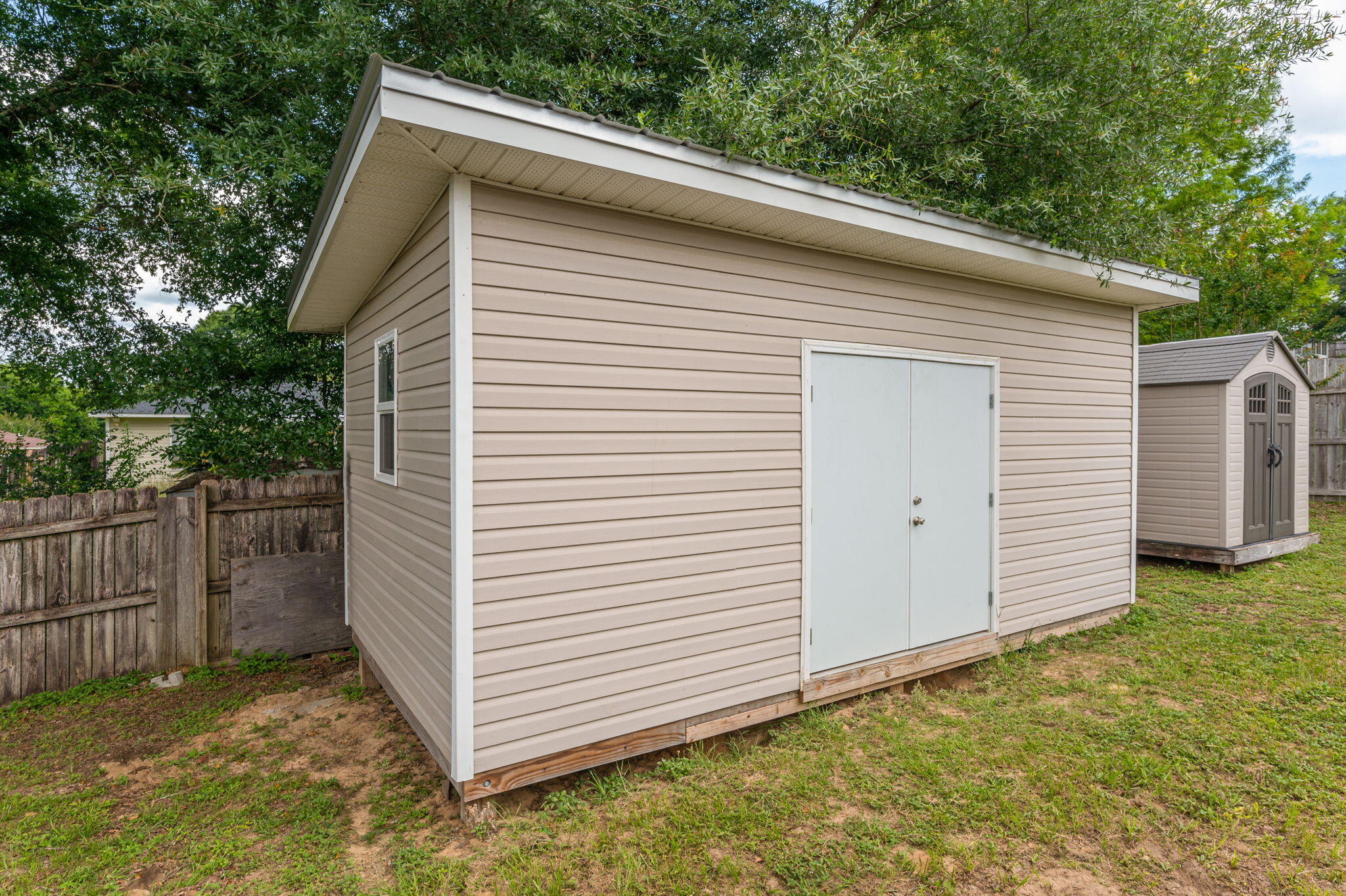 COUNTRYVIEW EST 7TH ADD - Residential Lease