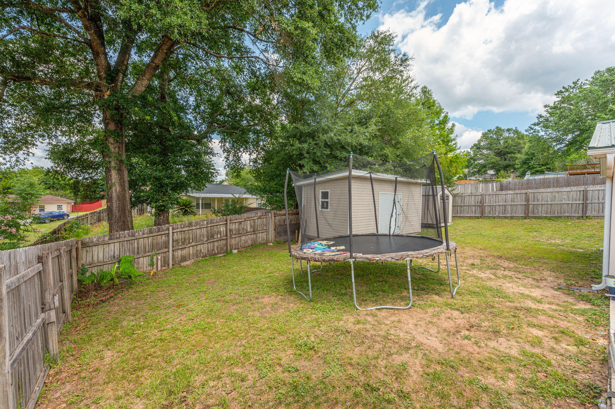 COUNTRYVIEW EST 7TH ADD - Residential Lease